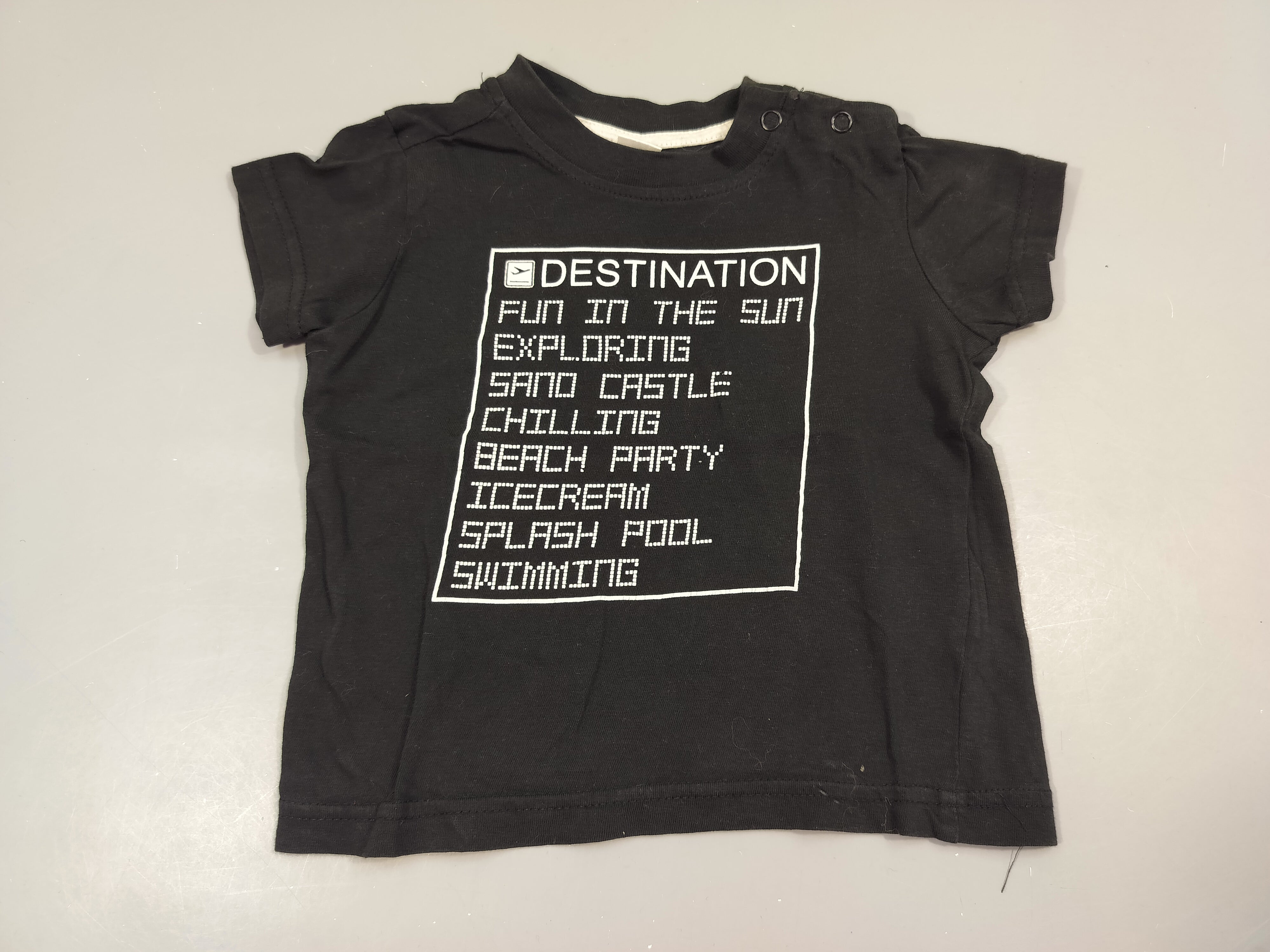 T-shirt m.c jersey noir, inscriptions blanches 