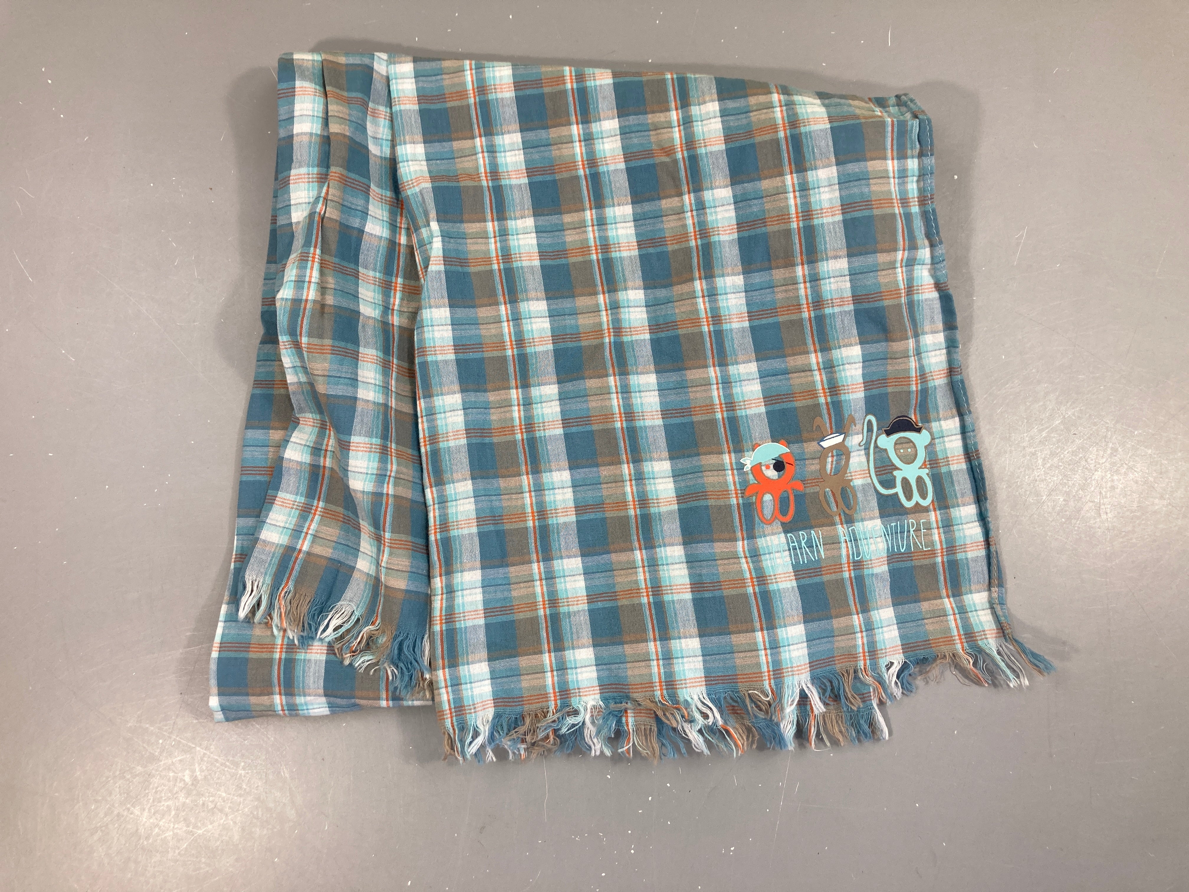 Foulard à carreaux bleu ourson