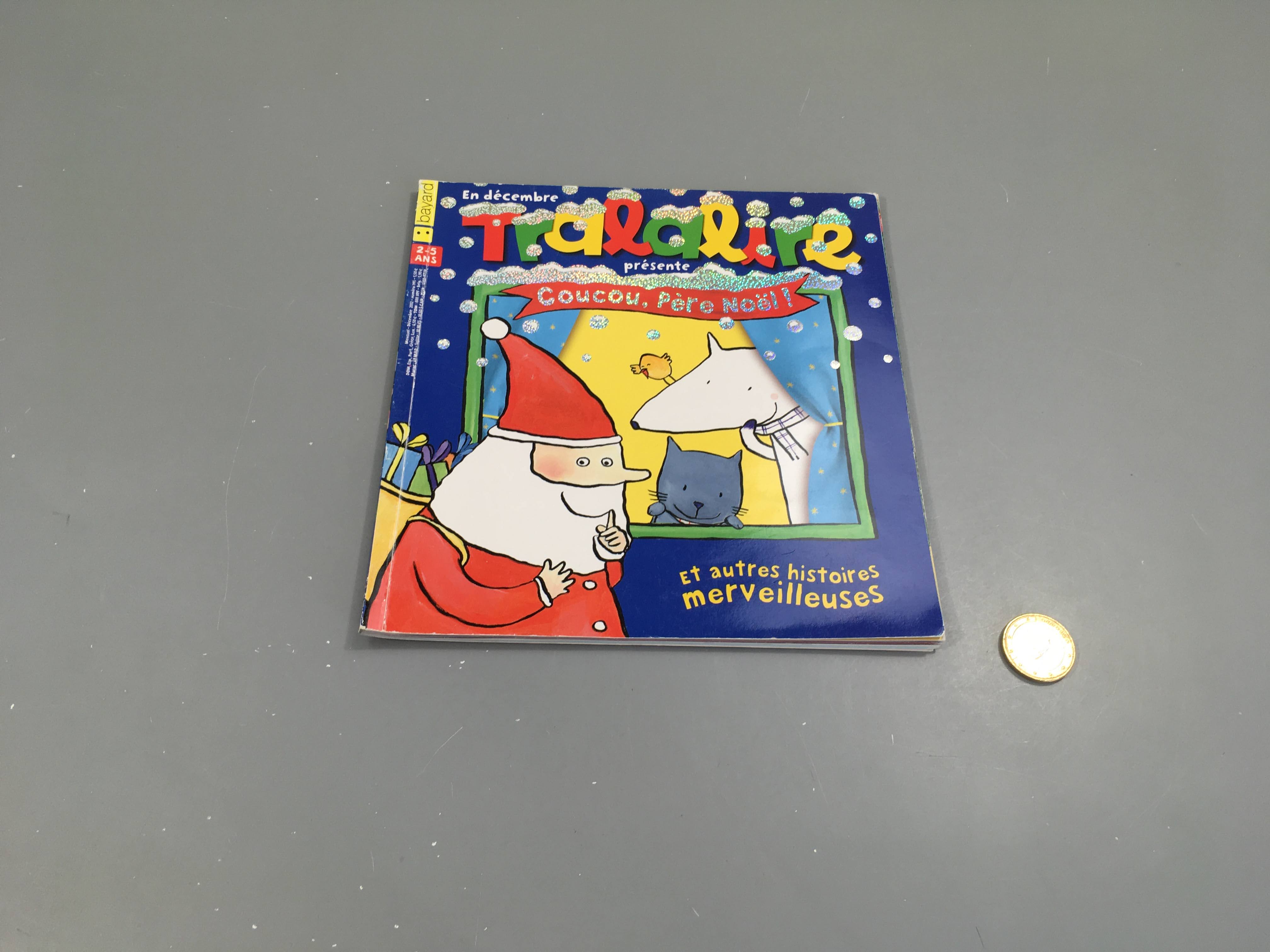 Coucou, Père Noël! Tralalire