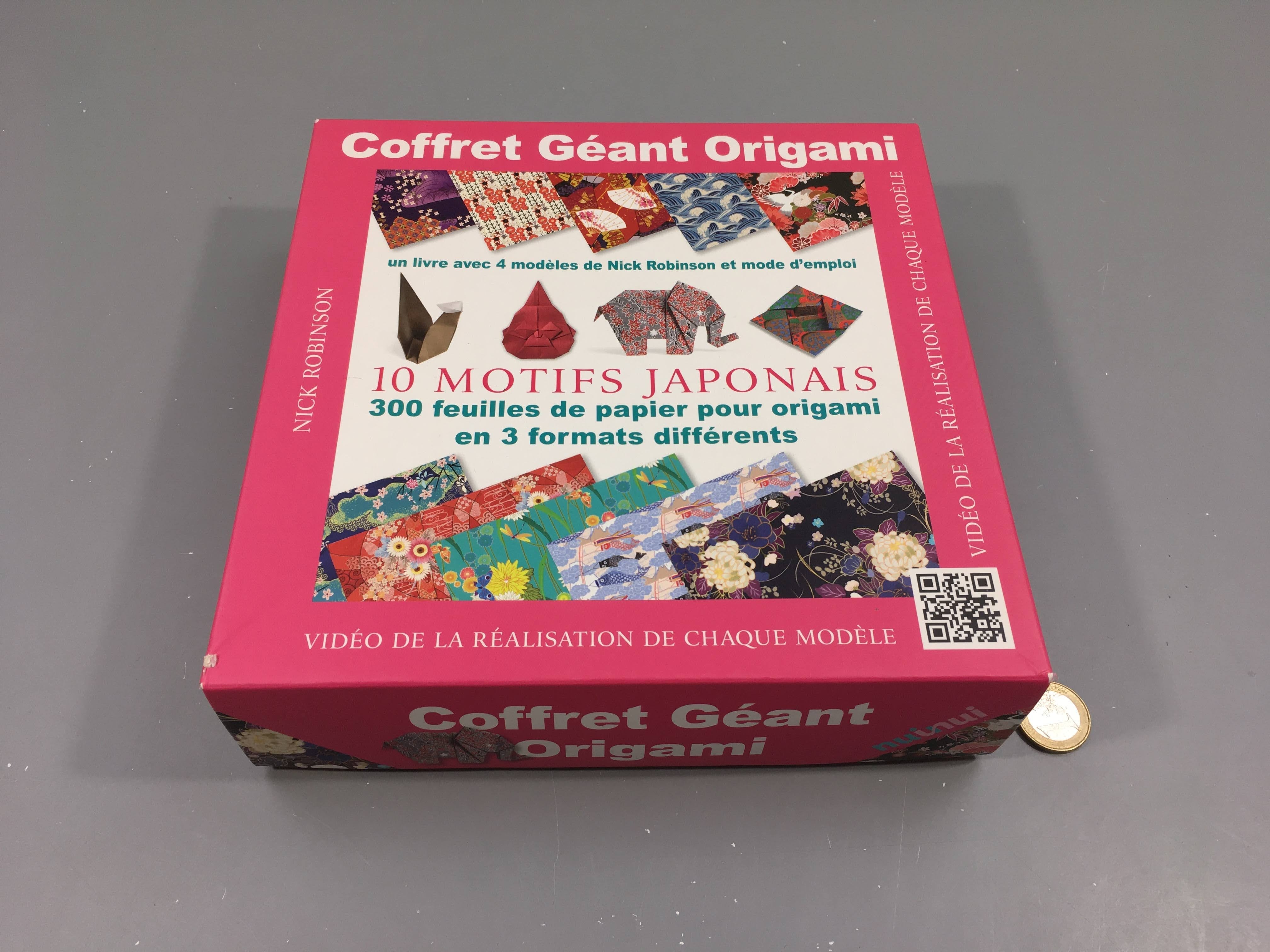 Coffret géant Origami, 10 motifs japonais (2 paquets de feuilles sous blister-le 3ème paquet, manque juste quelques feuilles)