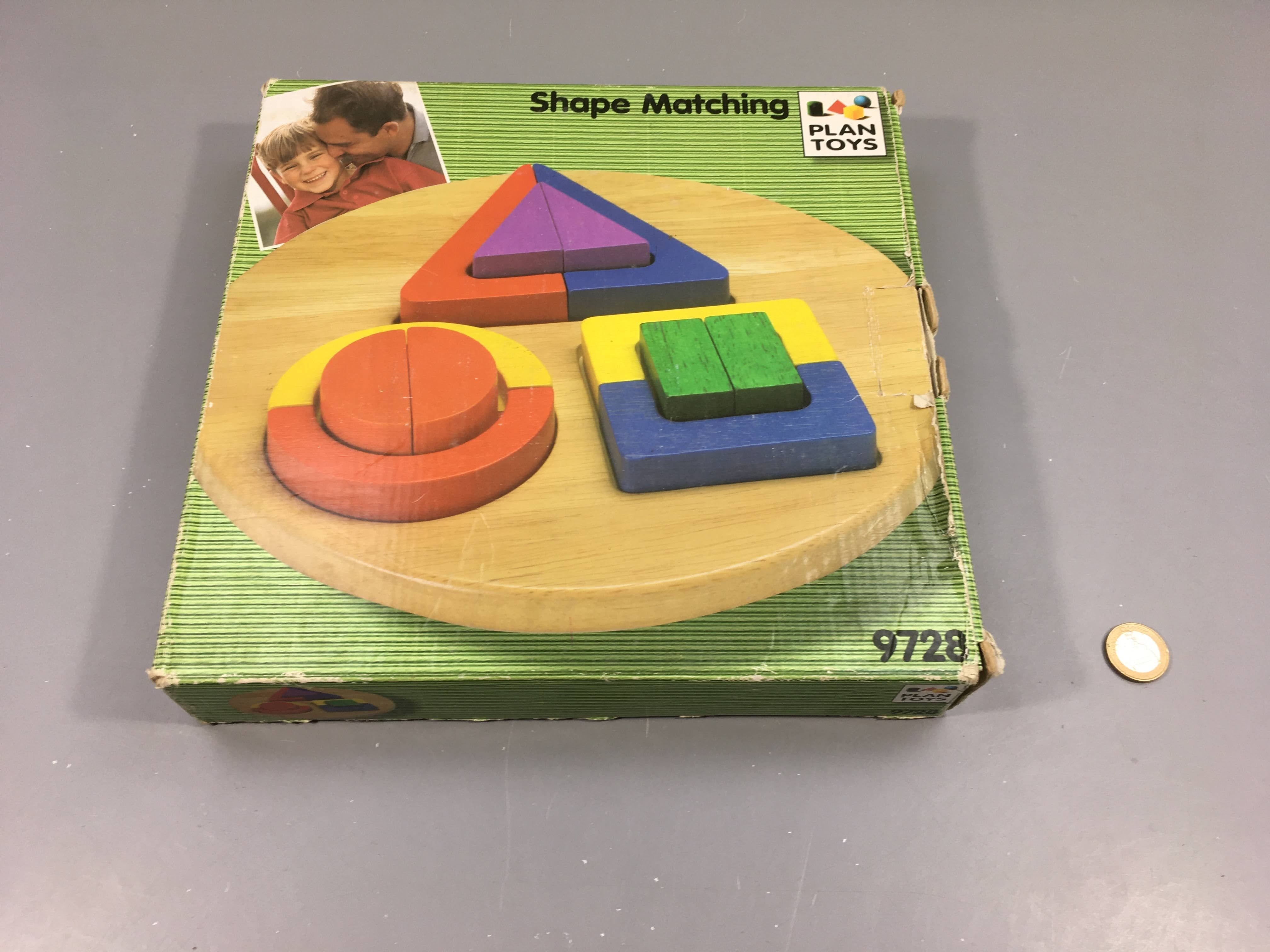 Puzzle à formes géométriques, Plan Toys