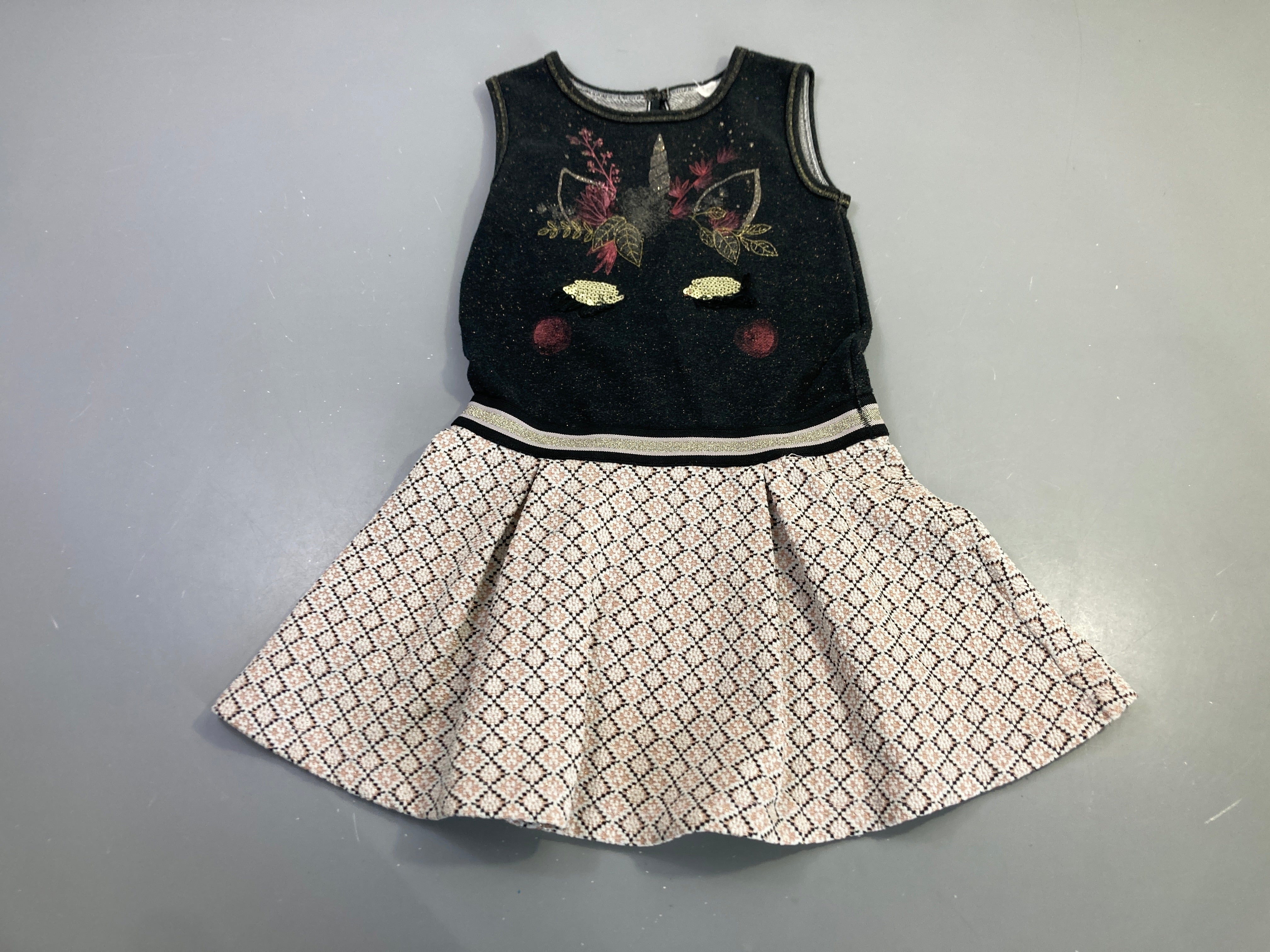 Robe s.m noire licorne jupe tweed