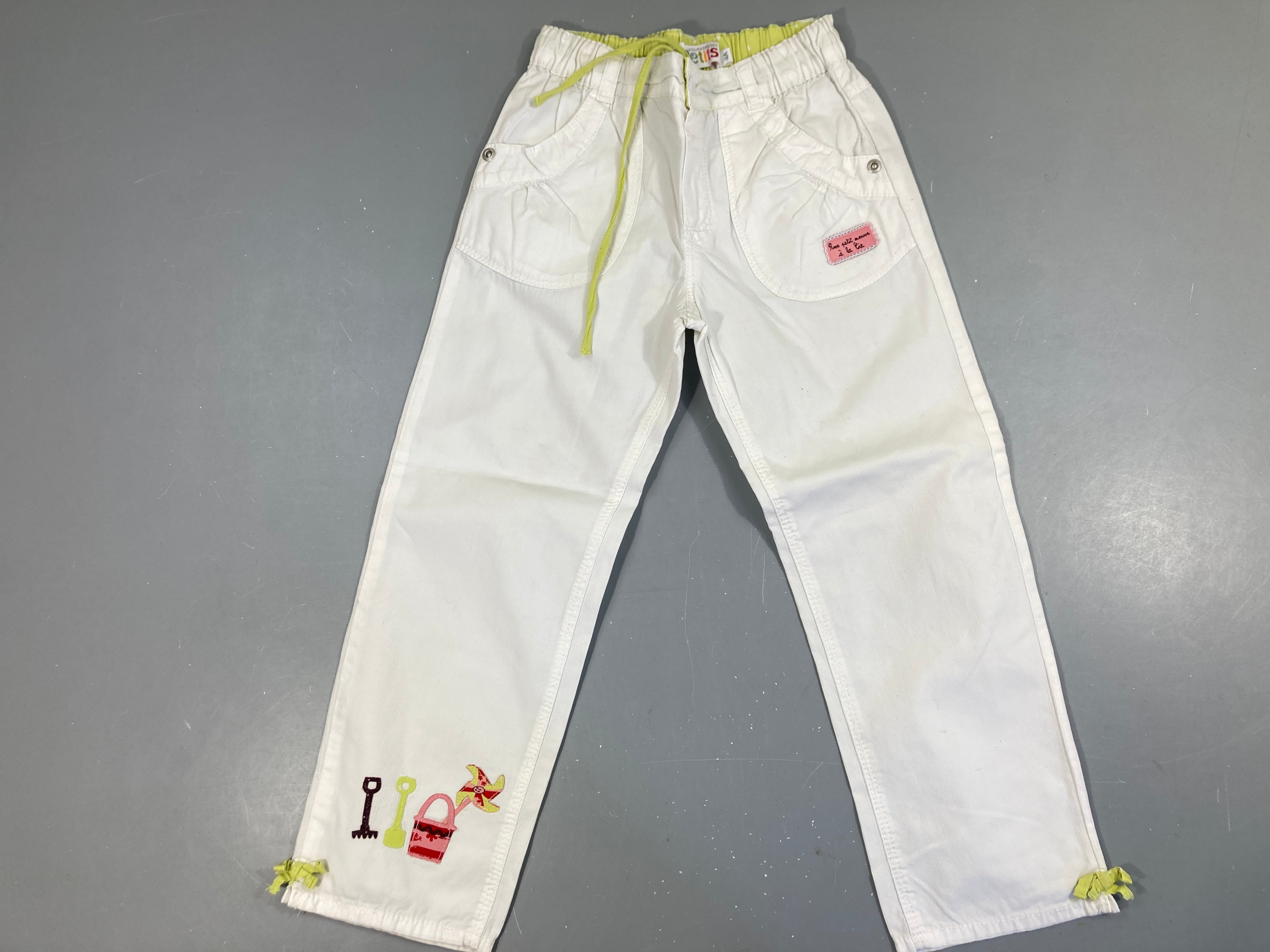 Pantalon blanc broderies jardin outils