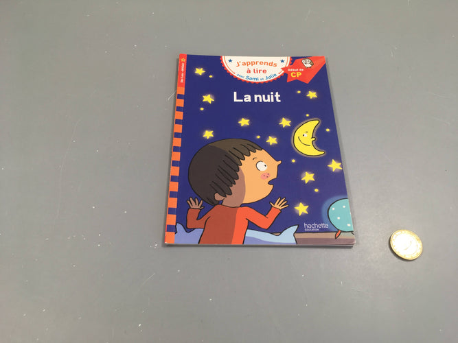 La nuit, j'apprends à lire, moins cher chez Petit Kiwi