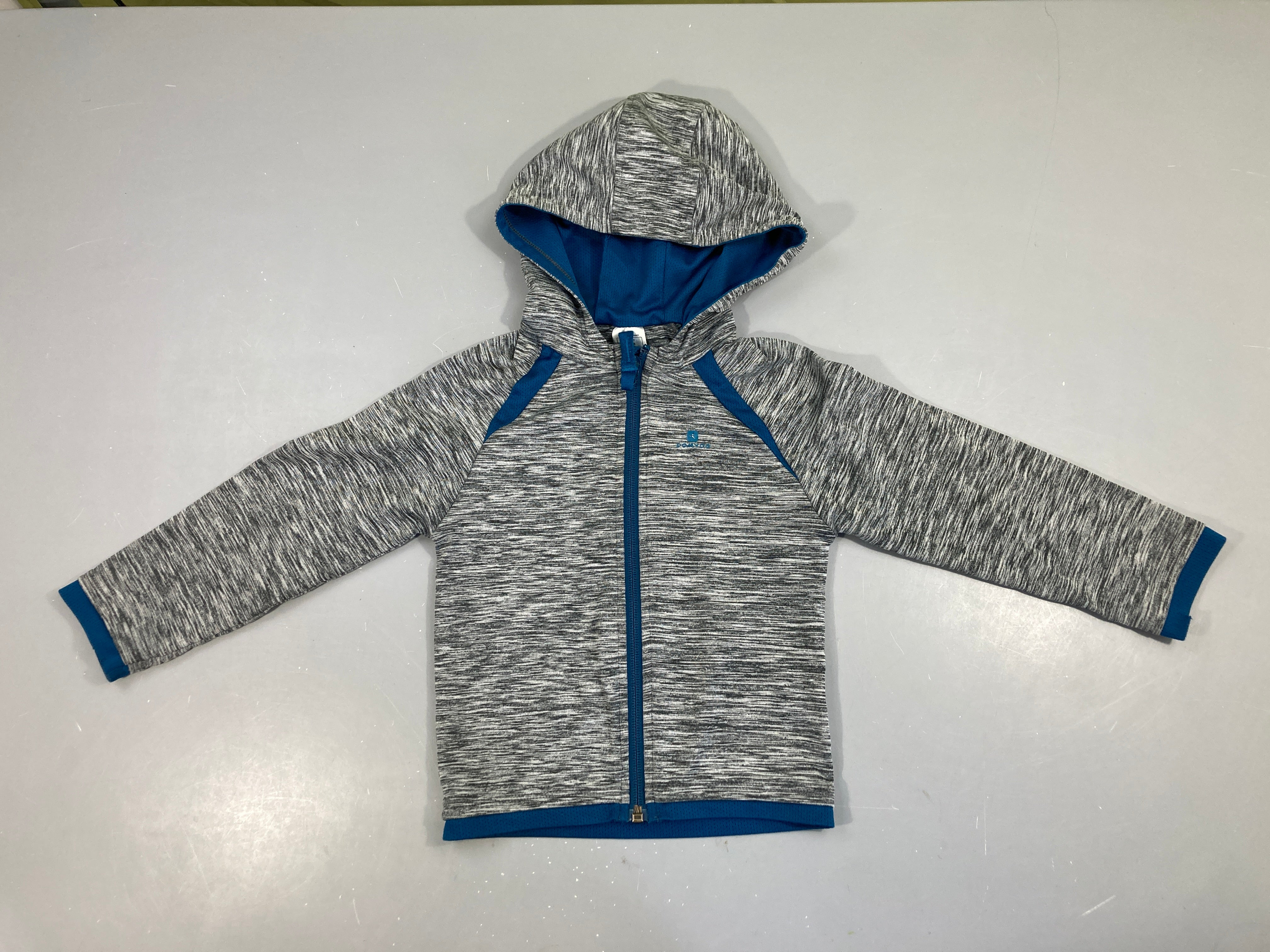 Sweat zippé à capuche gris chiné belu