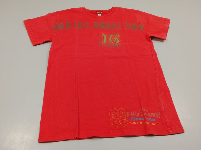 T-shirt m.c rouge "Wild life jungle trek 16", très légèrement bouloché, moins cher chez Petit Kiwi