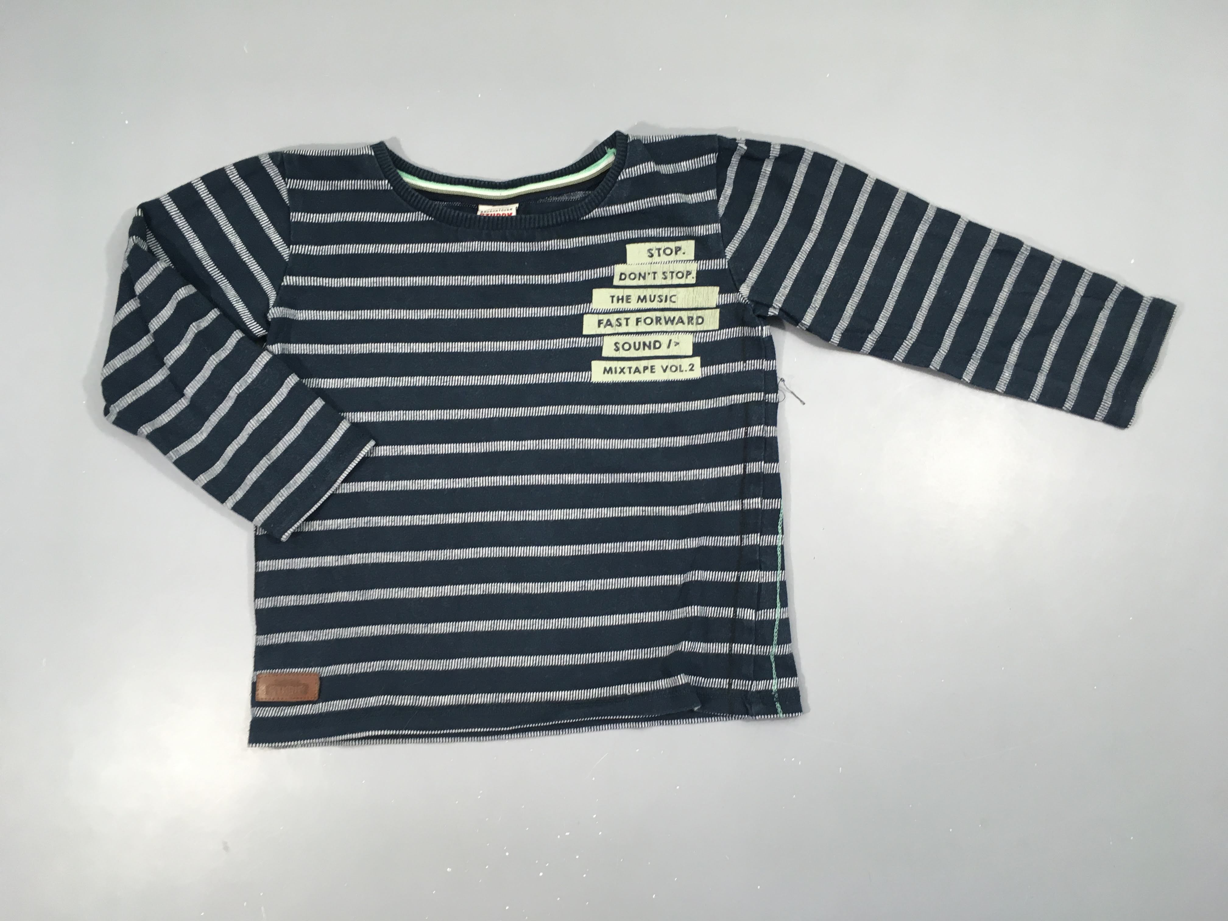 T-shirt m.l bleu foncé rayé blanc stop sturdy