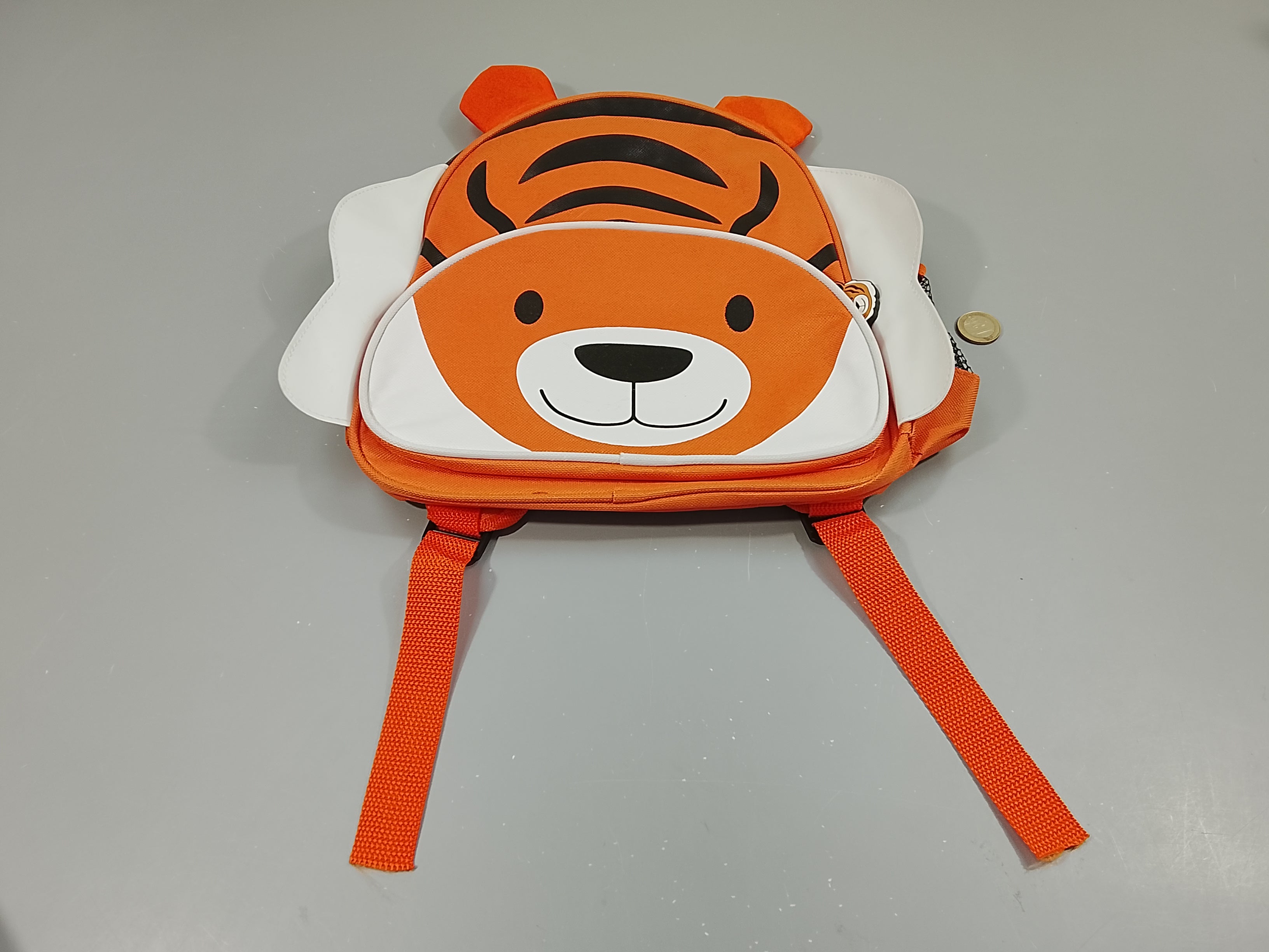 Sac à dos, tête de tigre.