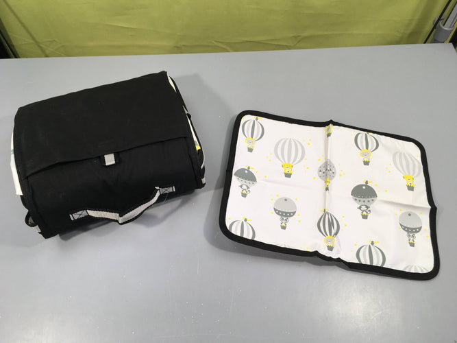 Polar Gear Chaise Alza avec napperon pour enfants, sans BPA, lavable, réutilisable et pliable, avec ceinture à 5 points-Un peu jauni assise, moins cher chez Petit Kiwi