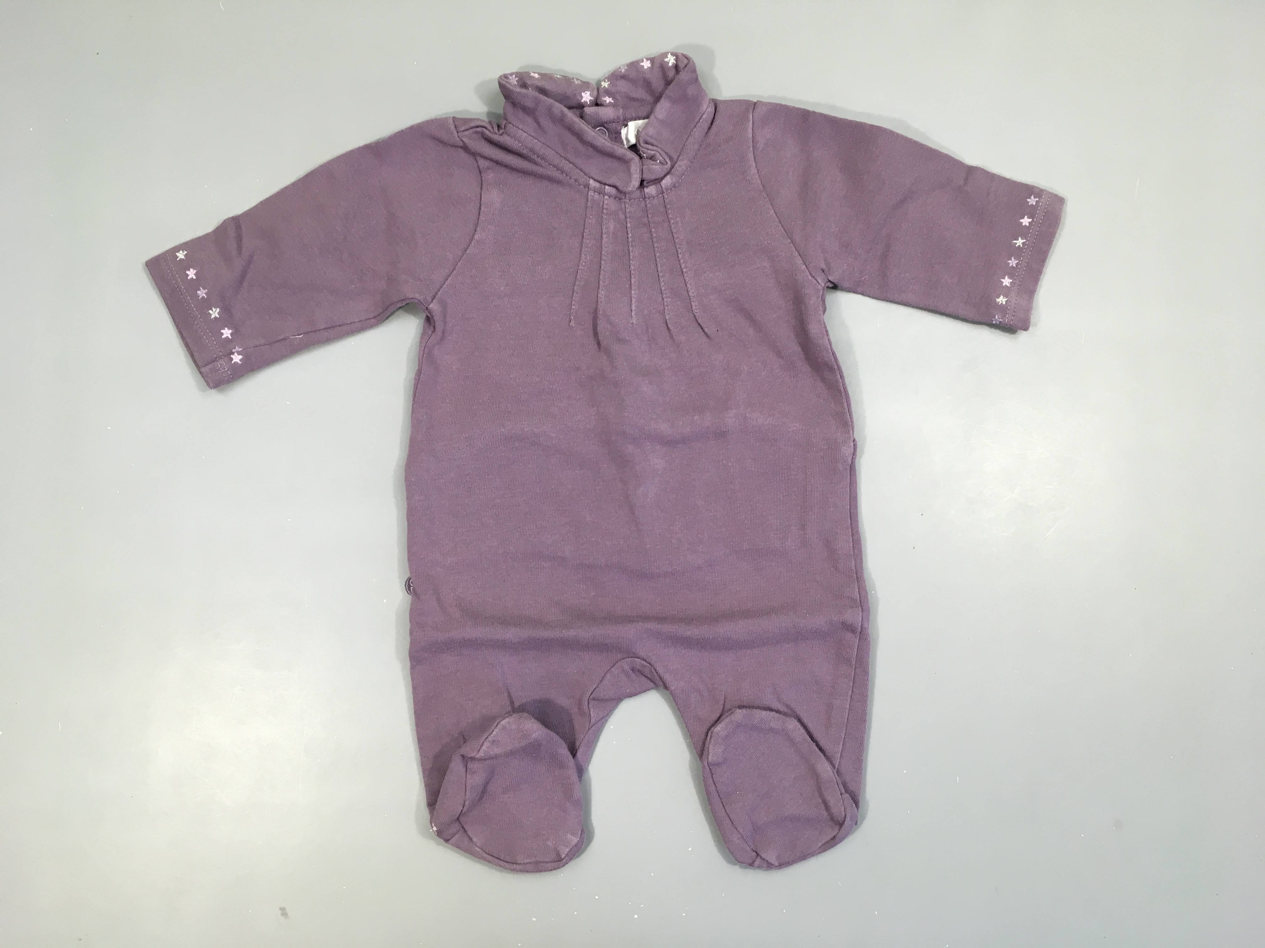 Pyjama jersey parme col légèrement bouloché