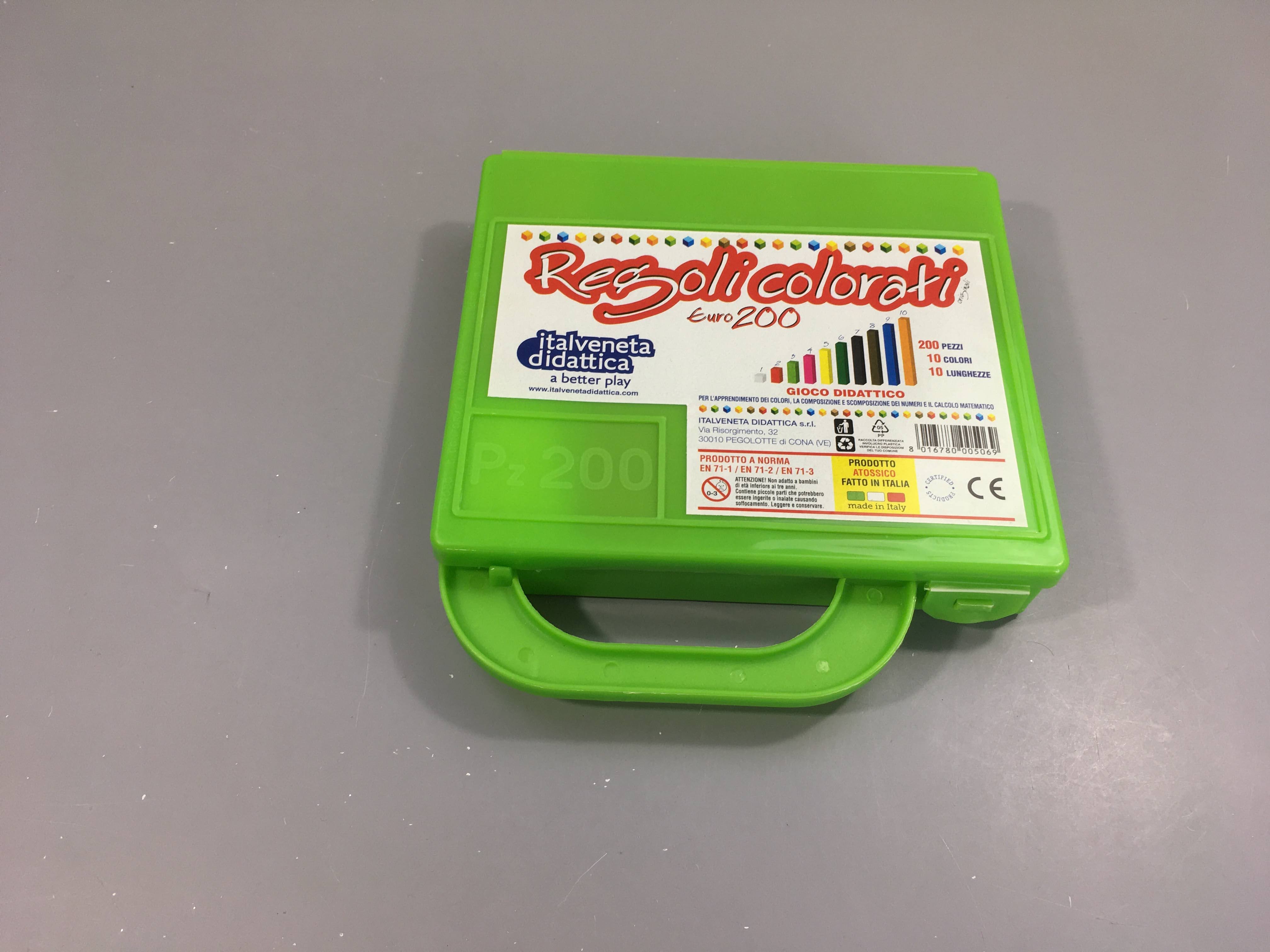 Reglettes de couleur en plastique