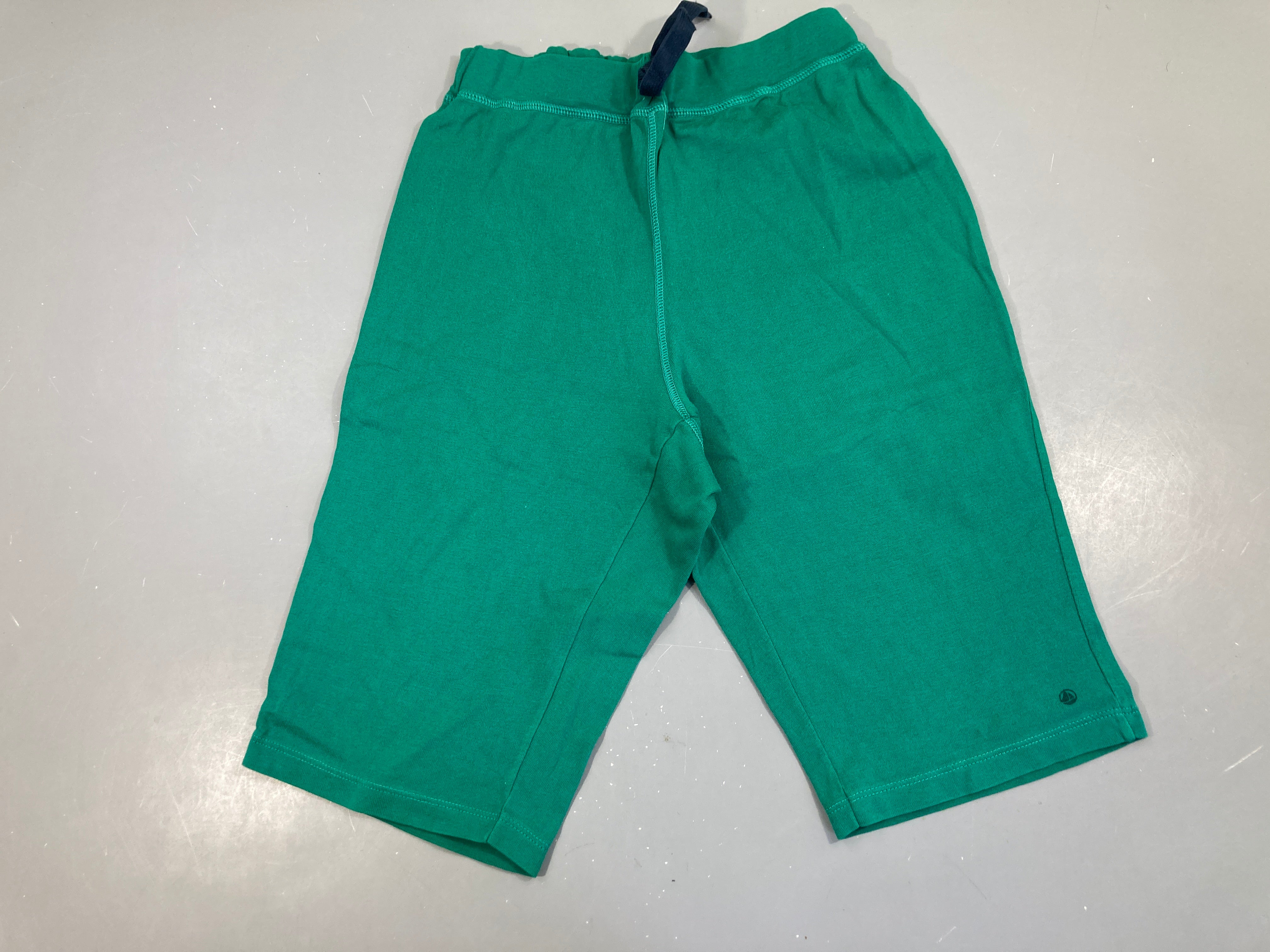 Bermuda molleton vert