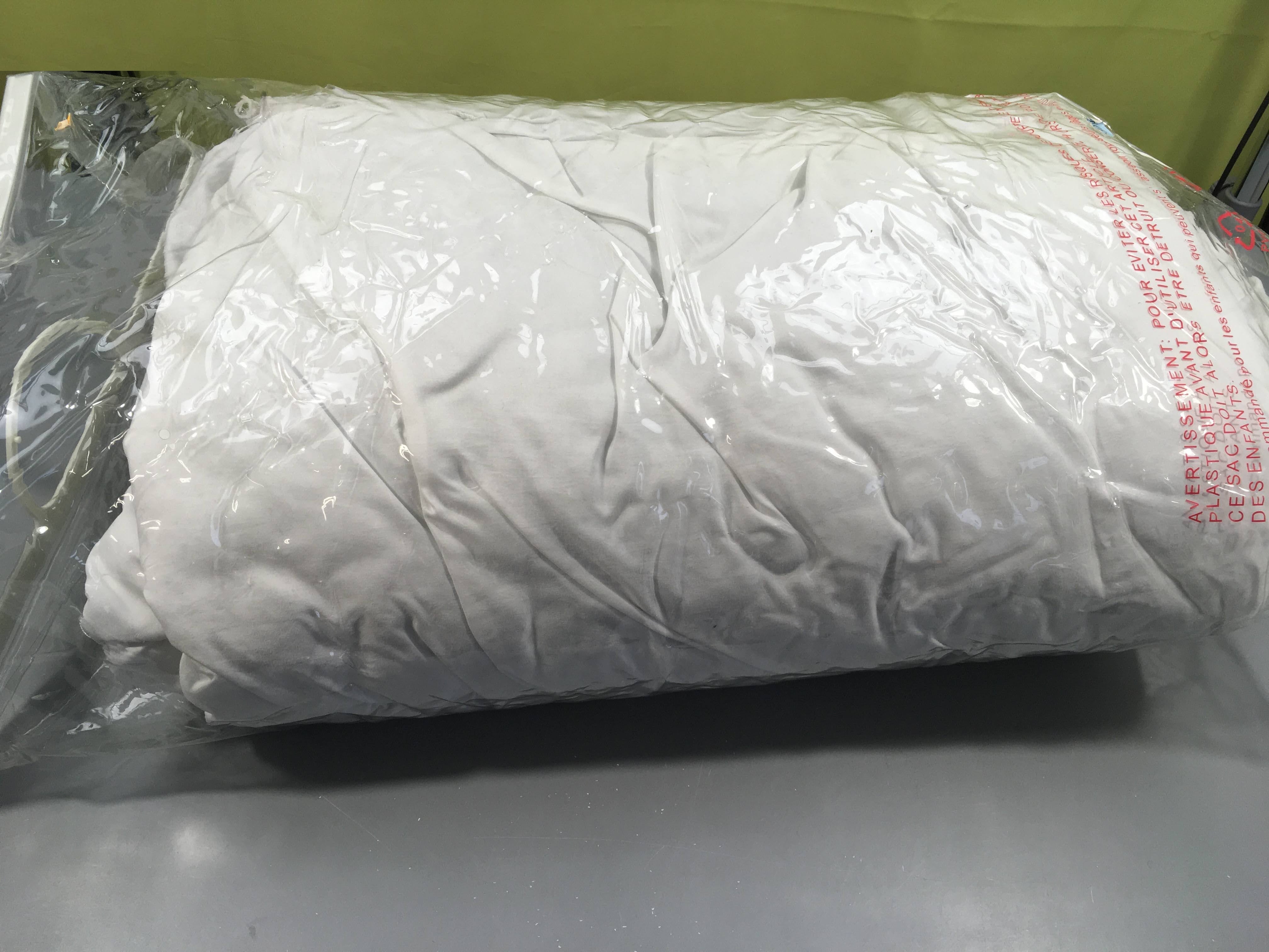 Couettes lit 1 personne 2 en 1 Eté/hiver (pressions permettant d'ajouter la seconde couette)135cm-200cm