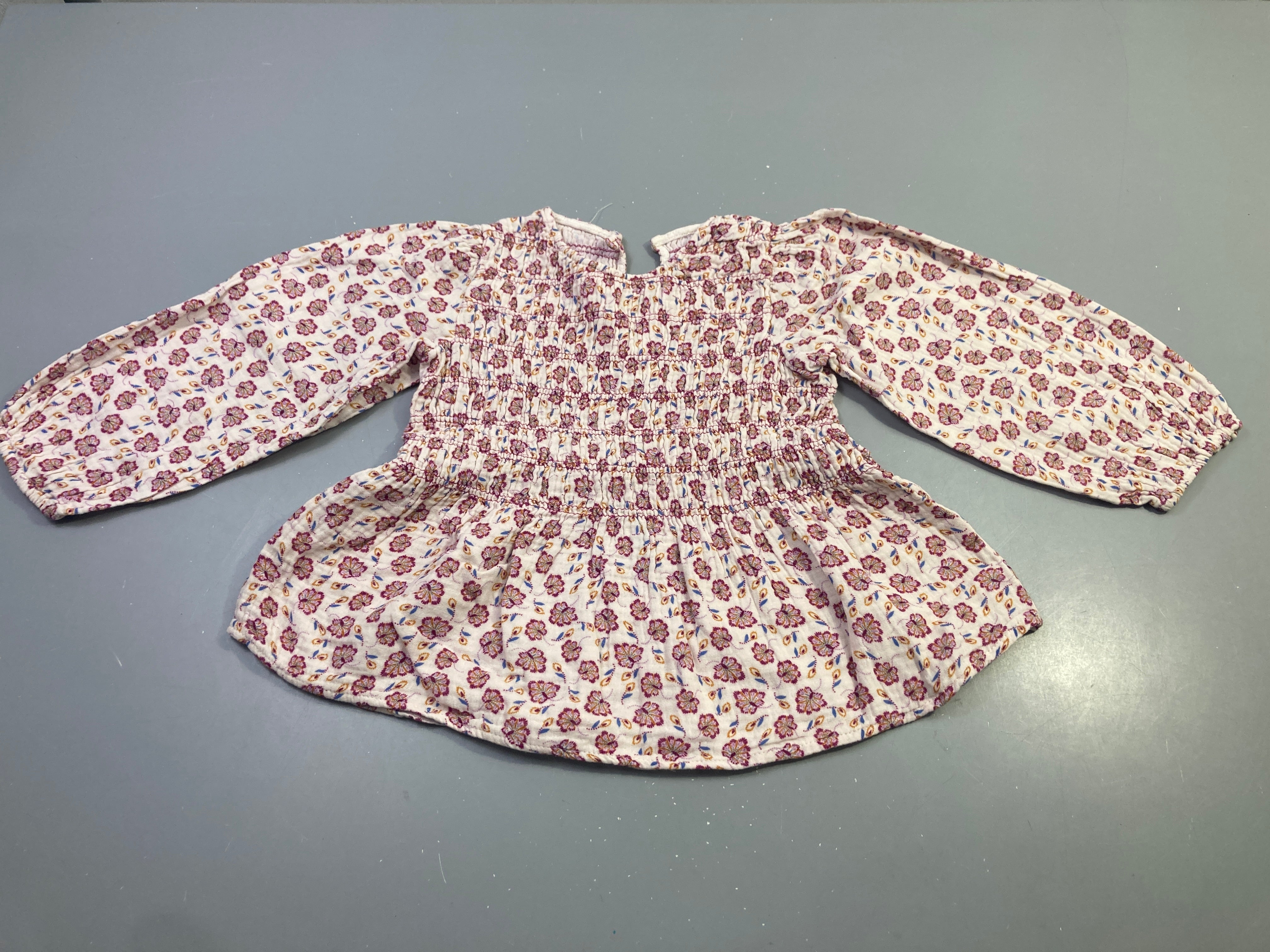 Blouse m.l imprimé fleuri smocké
