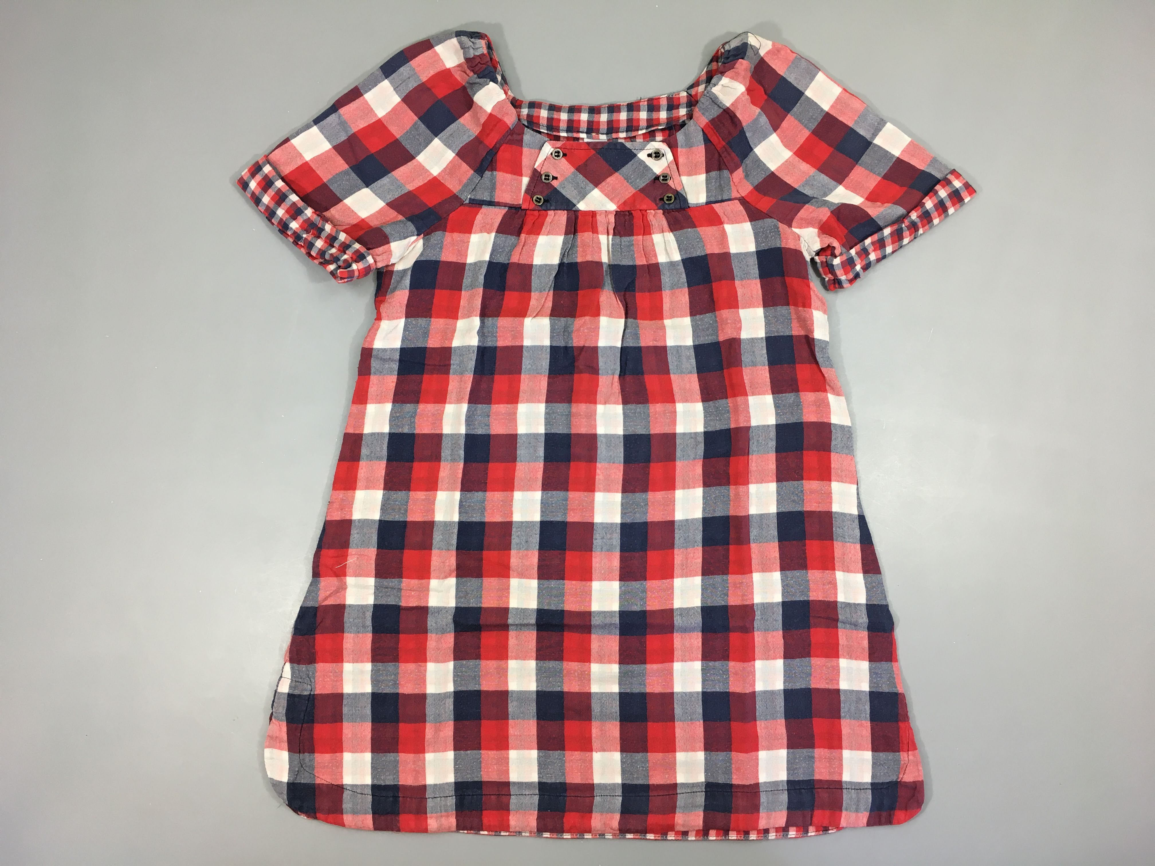 Robe m.c carreaux bleu/rouge/blanc boutons, légèrement bouloché