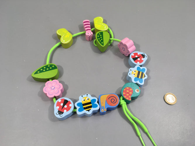 Jeu d'enfilage en bois 13 pcs-Playtive, moins cher chez Petit Kiwi
