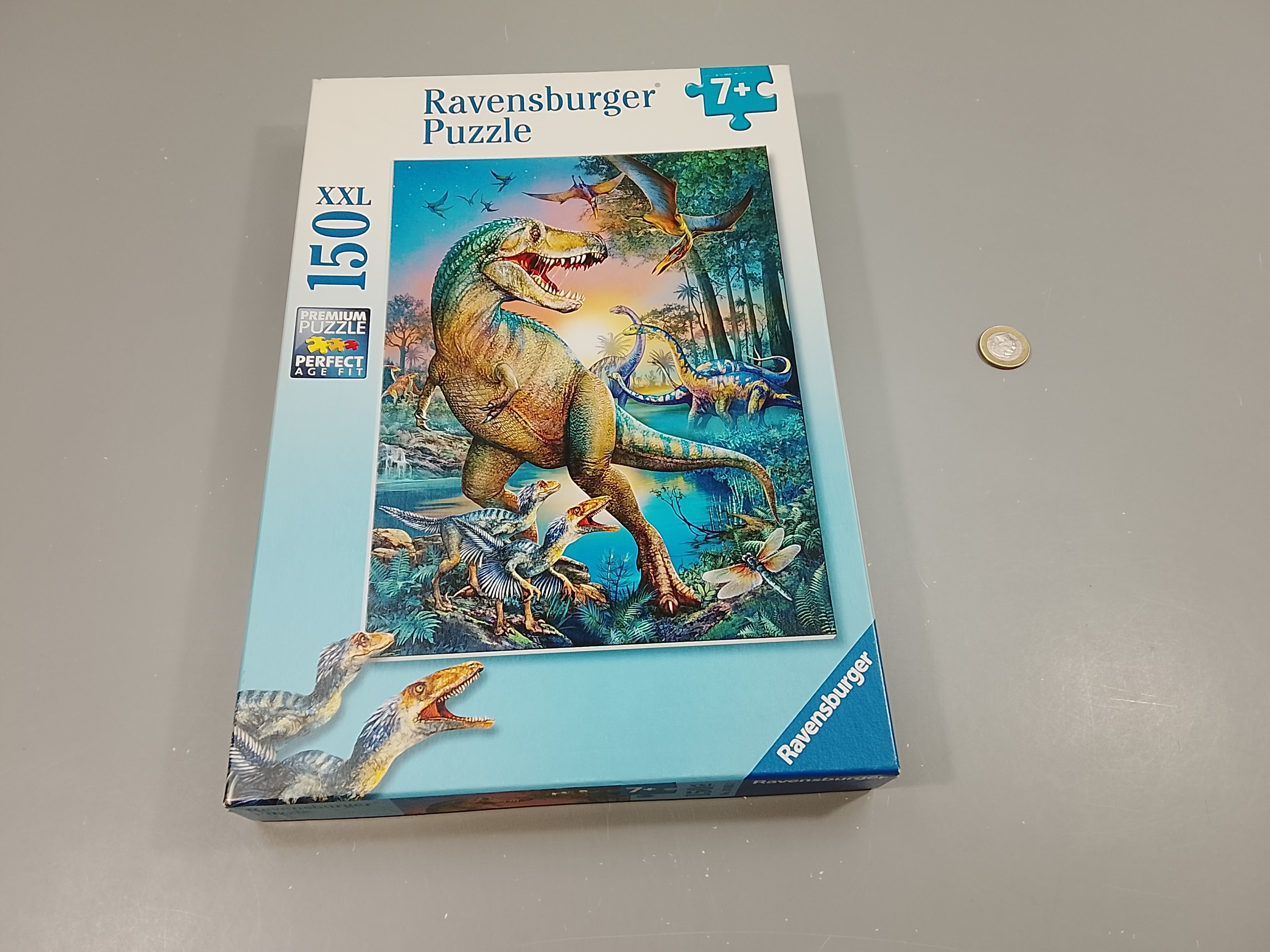Puzzle dinosaures. 150 pcs  + 7a