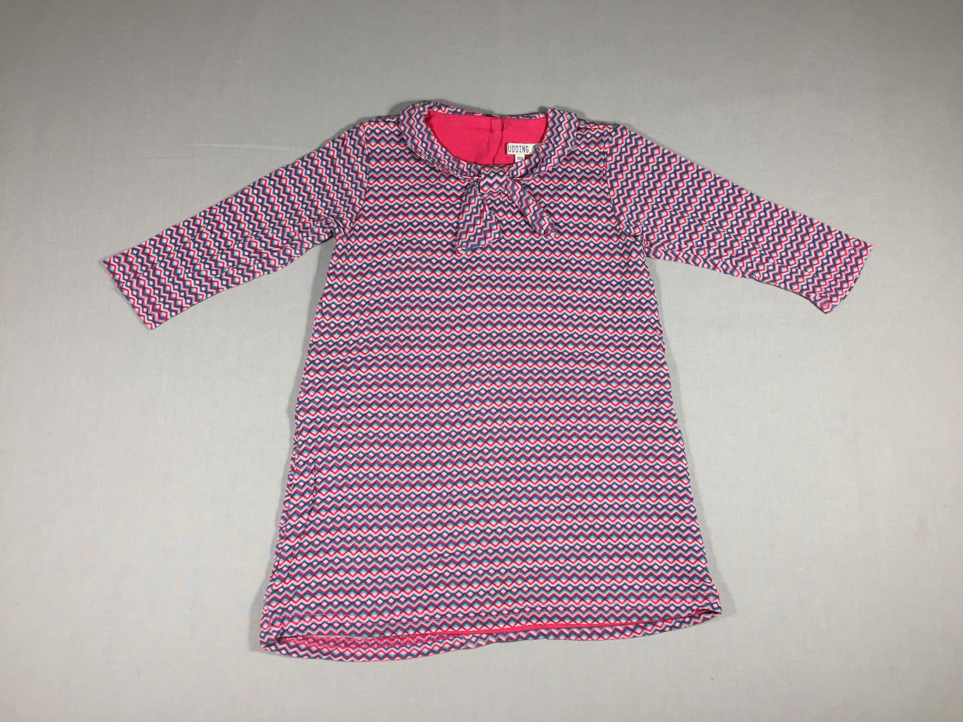 Robe fluide ml motifs géométriques roses et bleus - noued au col