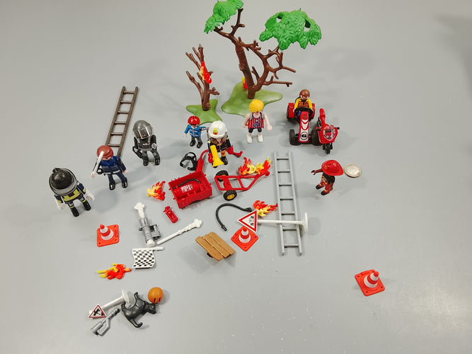 Lot Playmobile en vrac, pompiers, policiers,..., moins cher chez Petit Kiwi