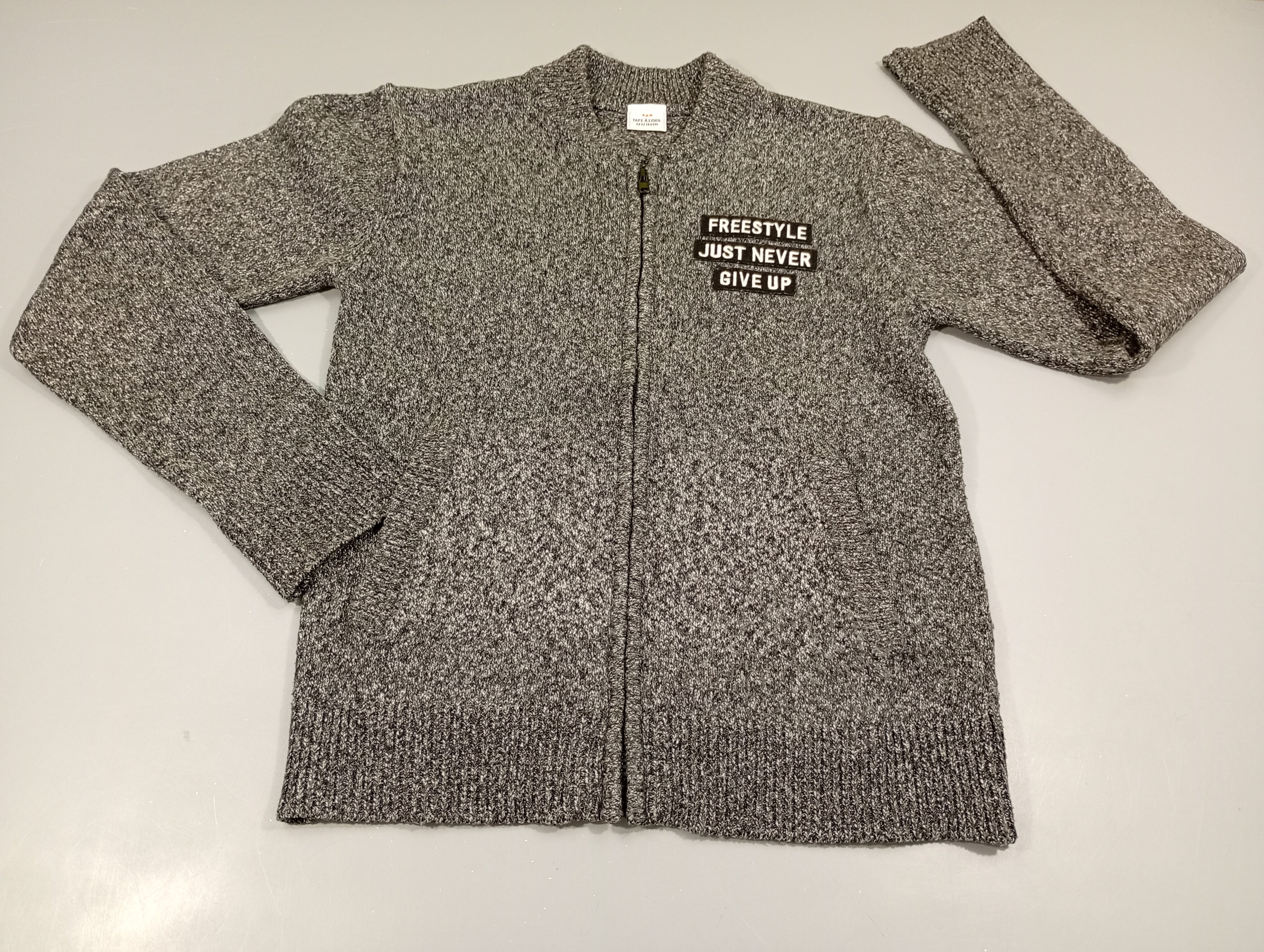 Gilet zippé gris chiné 