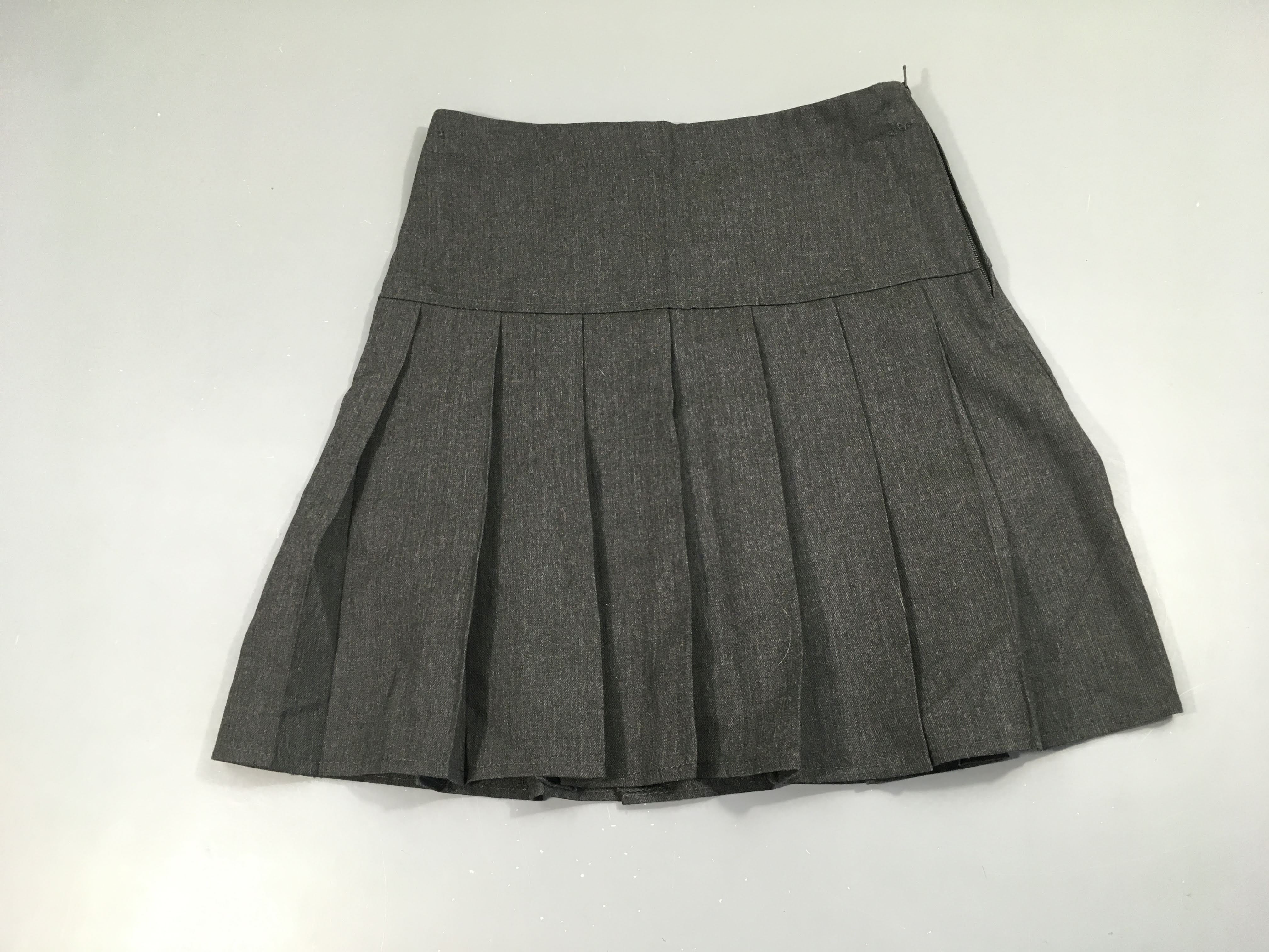 Jupe plissée grise