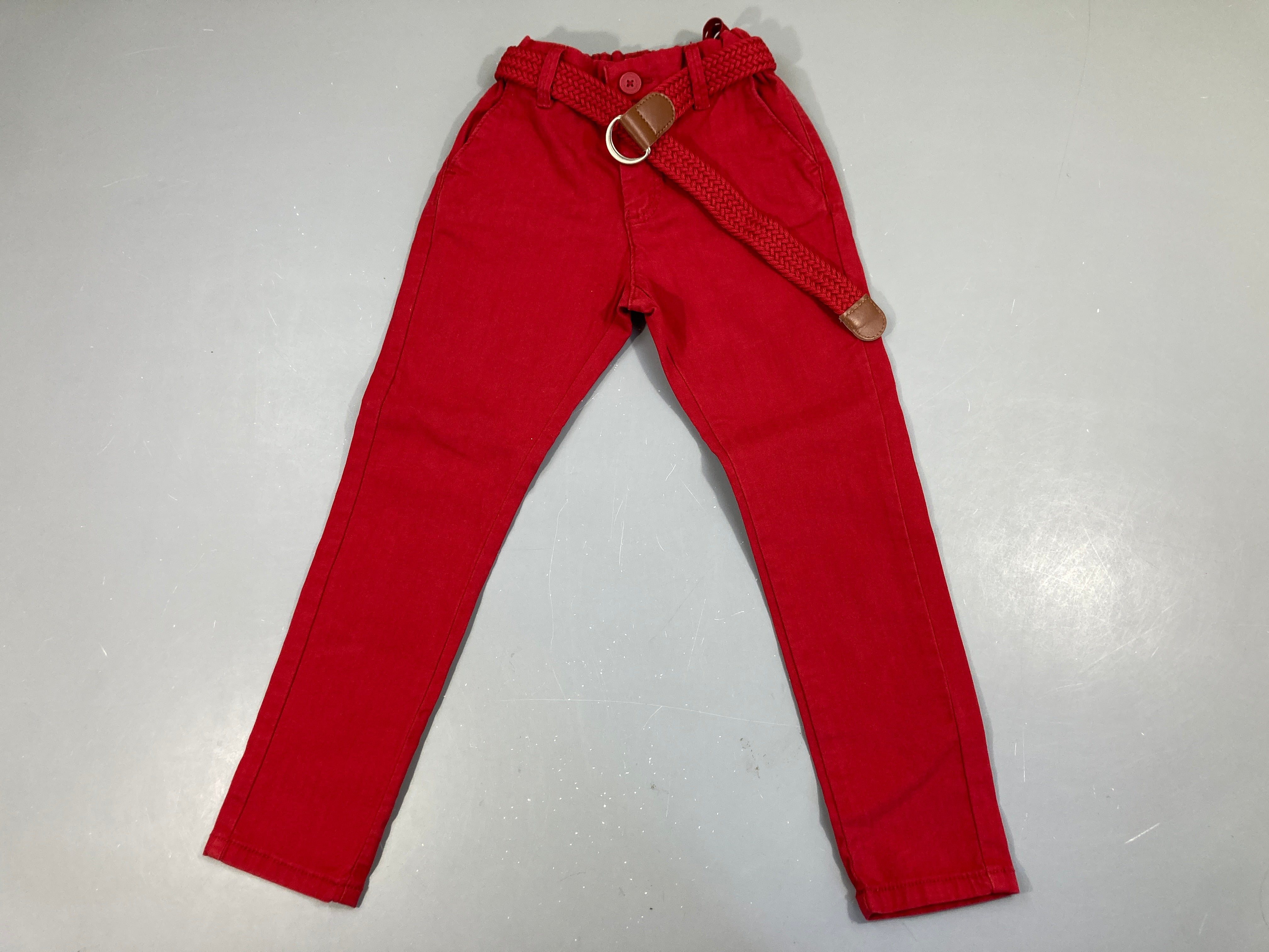 Pantalon rouge chino avec Ceinture textile
