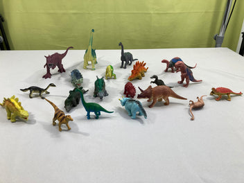 Lot de 20 dinosaures en plastique