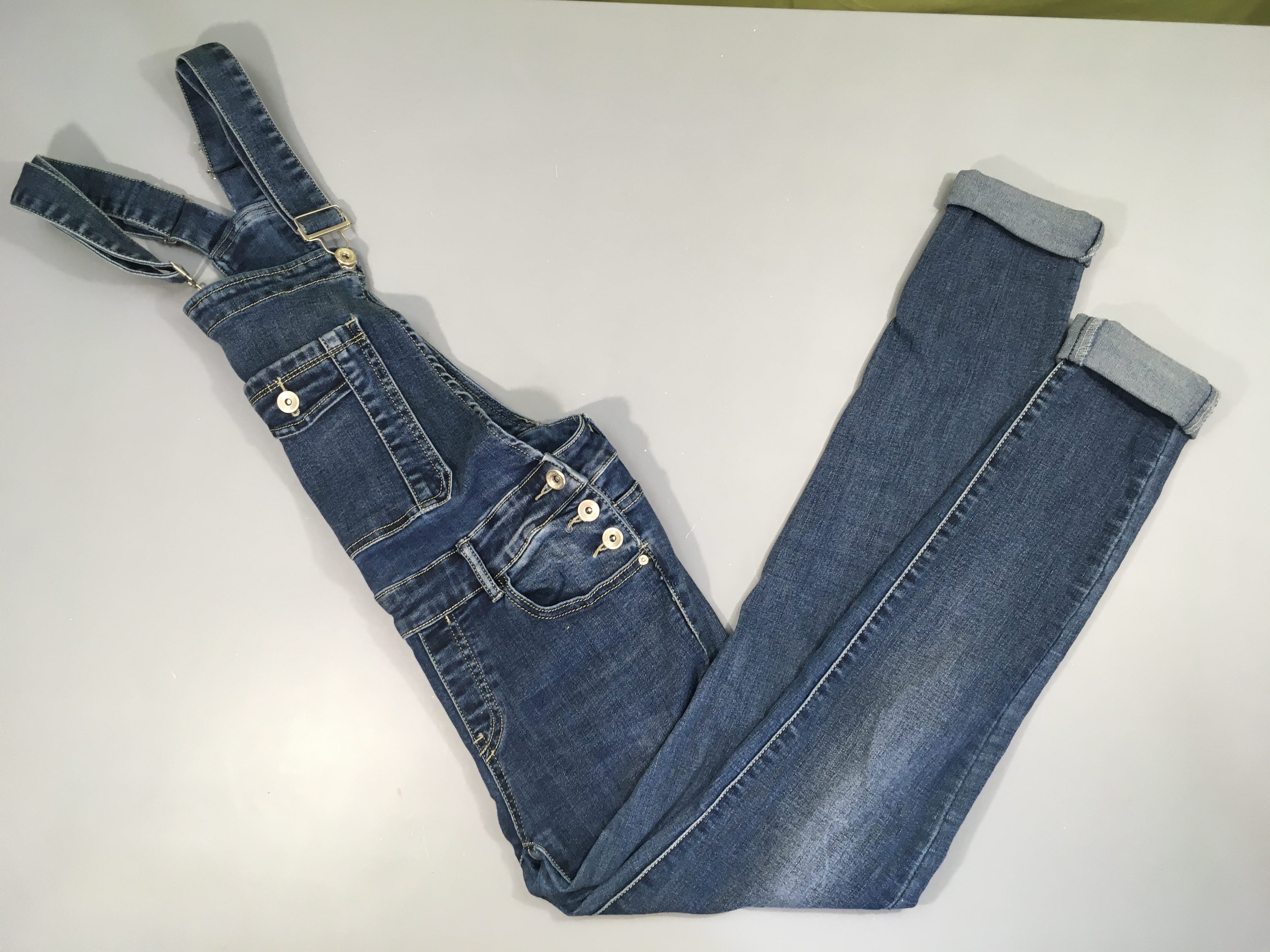 Salopette en jean à revers 38