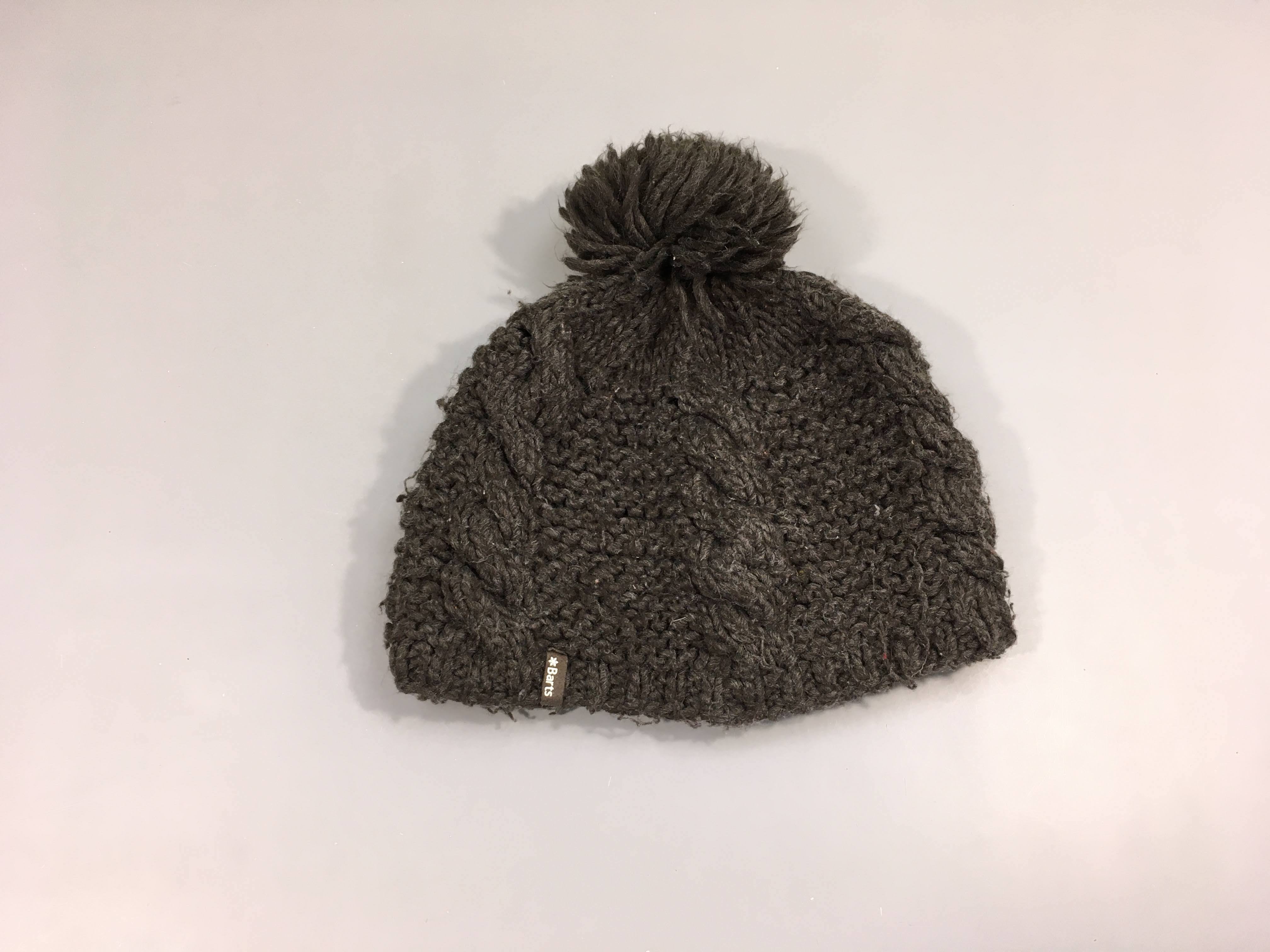 Bonnet mailles brunes doublé polar pompon bouloché