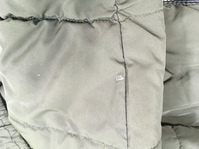 Doudoune kaki doublé polar à capuche, petite tache sur la manche, sans fausse fourrure à la capuche, moins cher chez Petit Kiwi