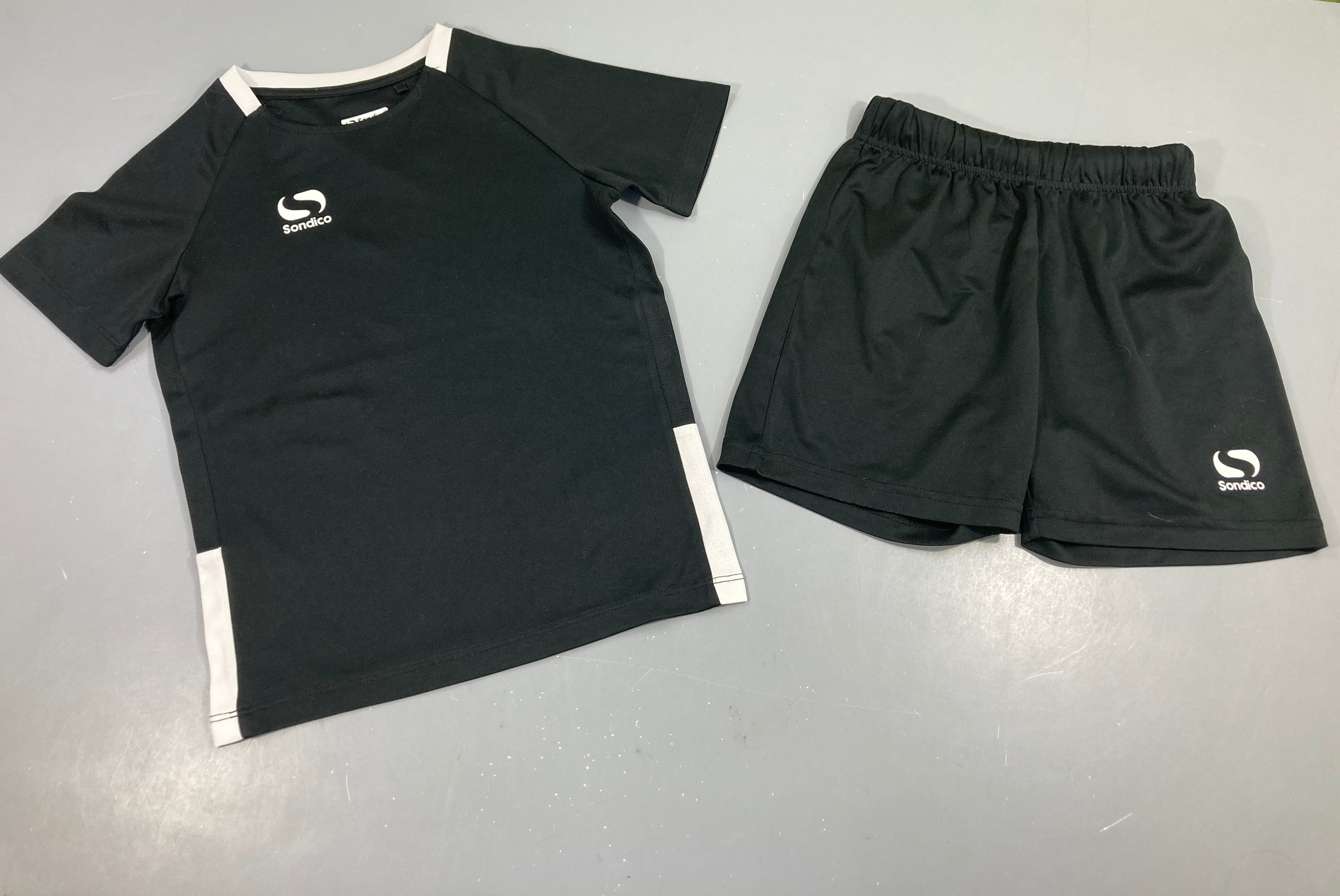 T-shirt m.c sport noir Sondico + short