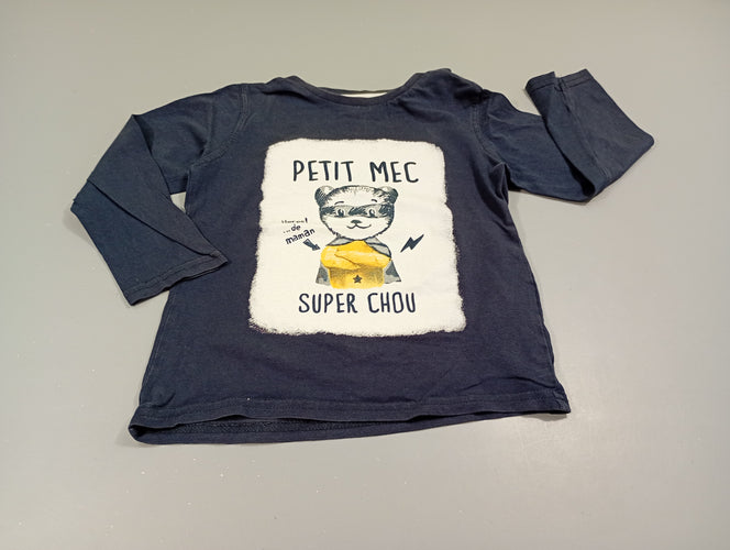 T-shirt m.l bleu marine ourson masqué. "Petit mec,..", moins cher chez Petit Kiwi