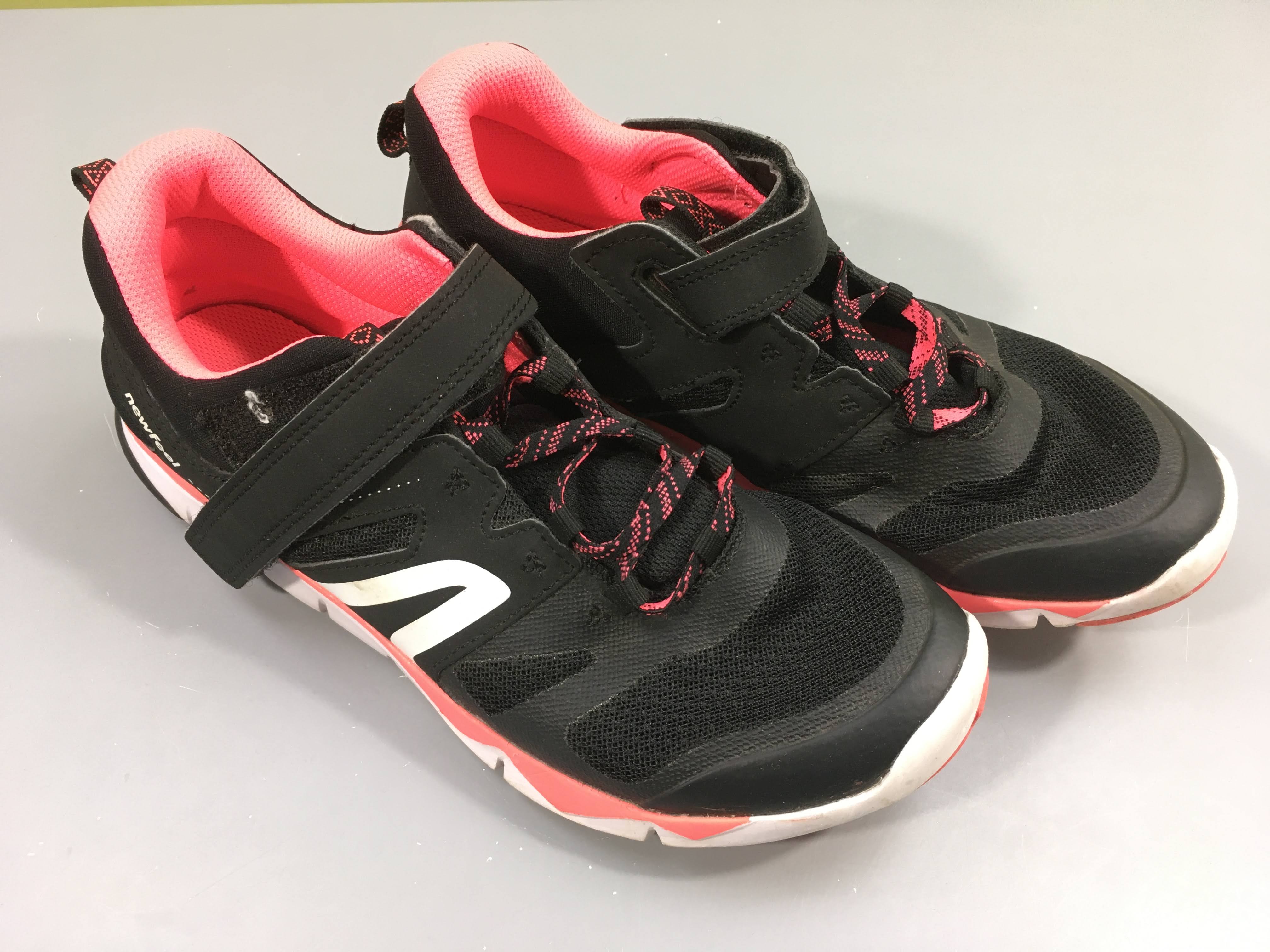 Baskets noir/rose newfeel, 39