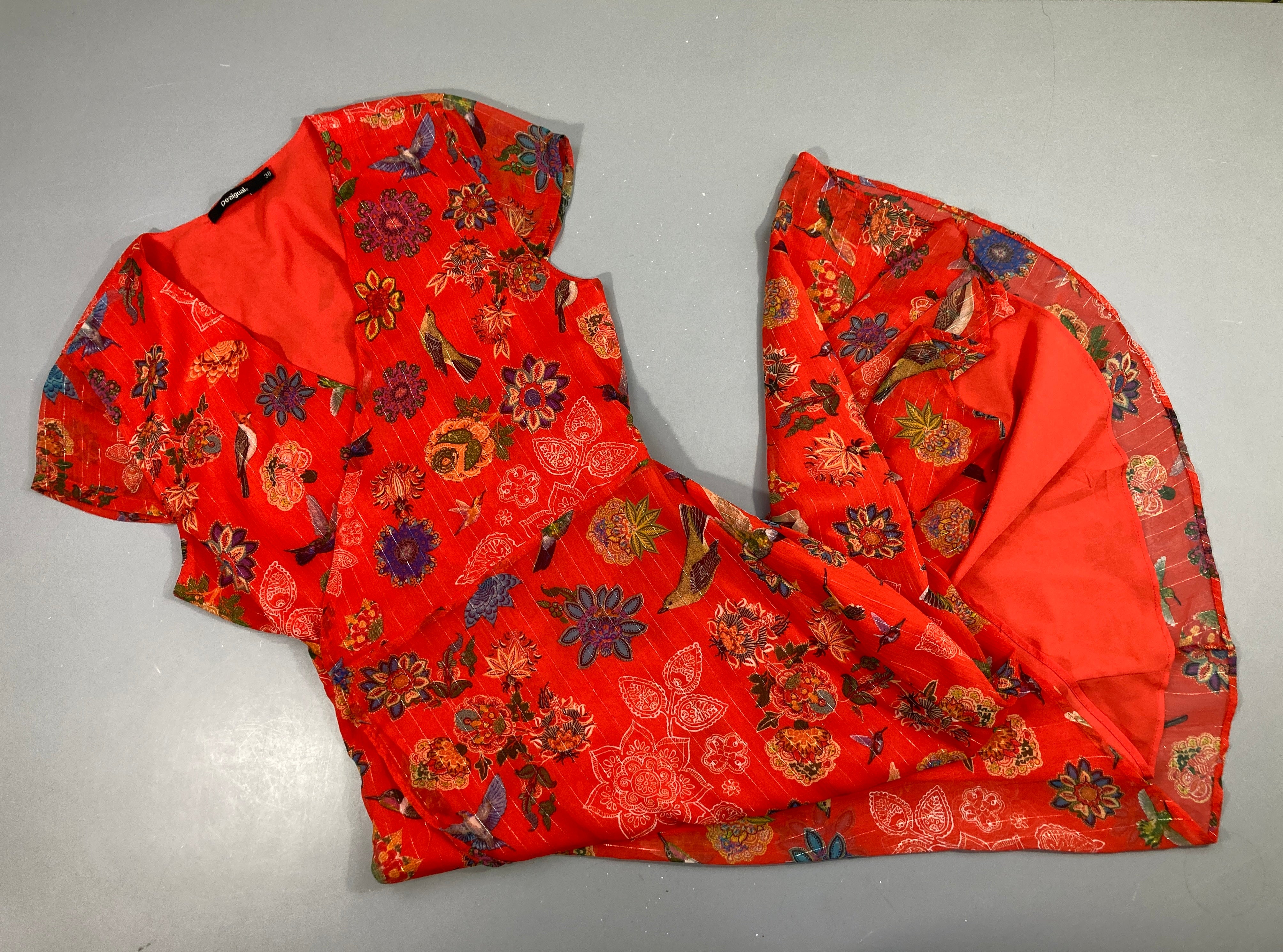 Robe croisée orange irisée fleurs oiseaux