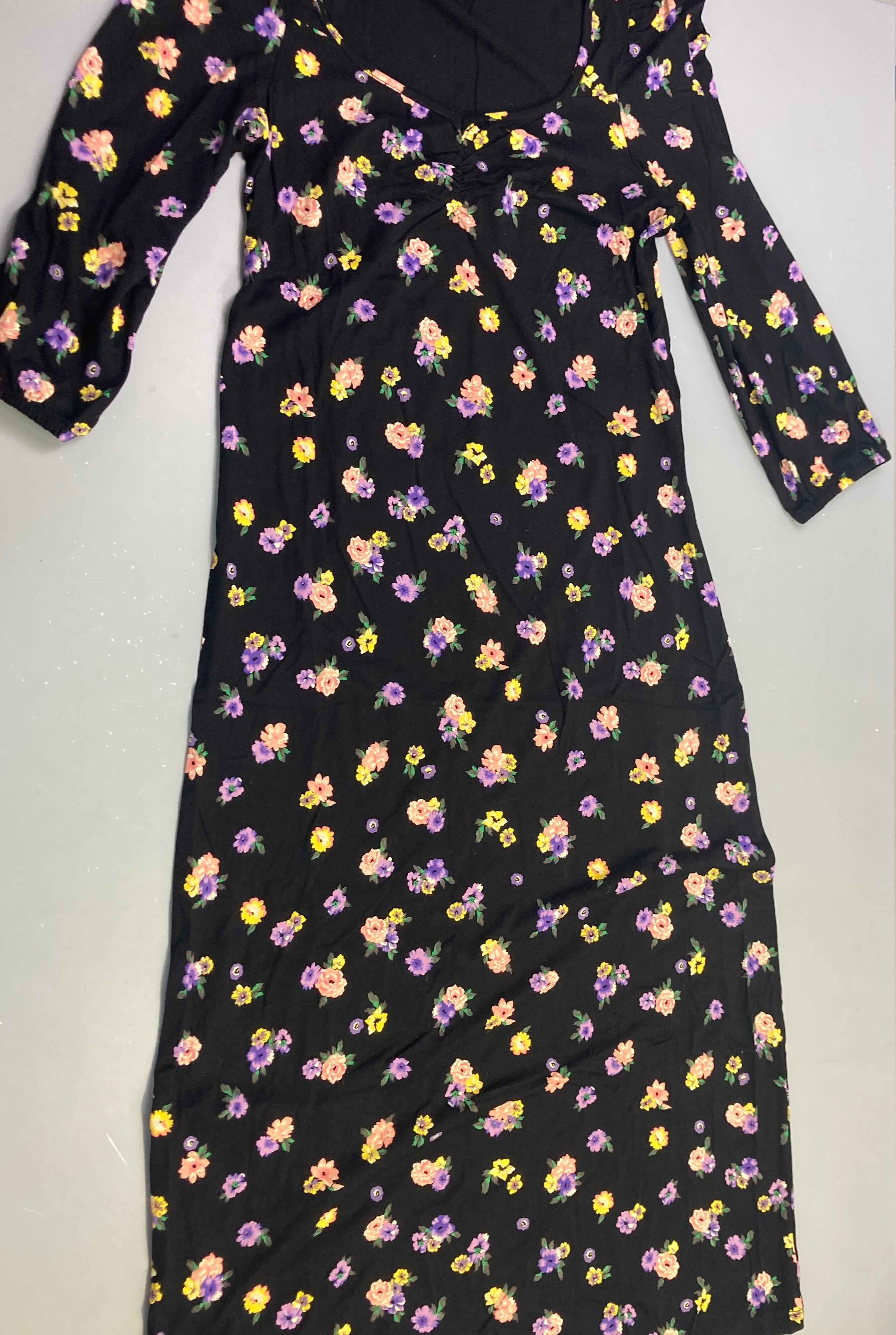 Robe m.l molleton noire petites fleurs