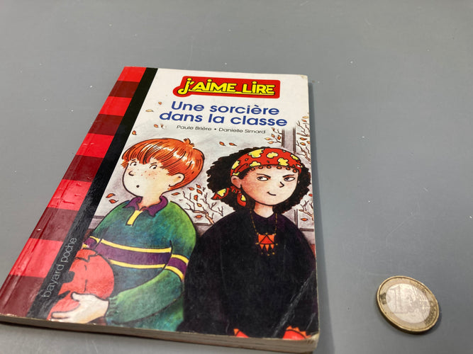 Une sorcière dans la classe, J'aime lire, moins cher chez Petit Kiwi