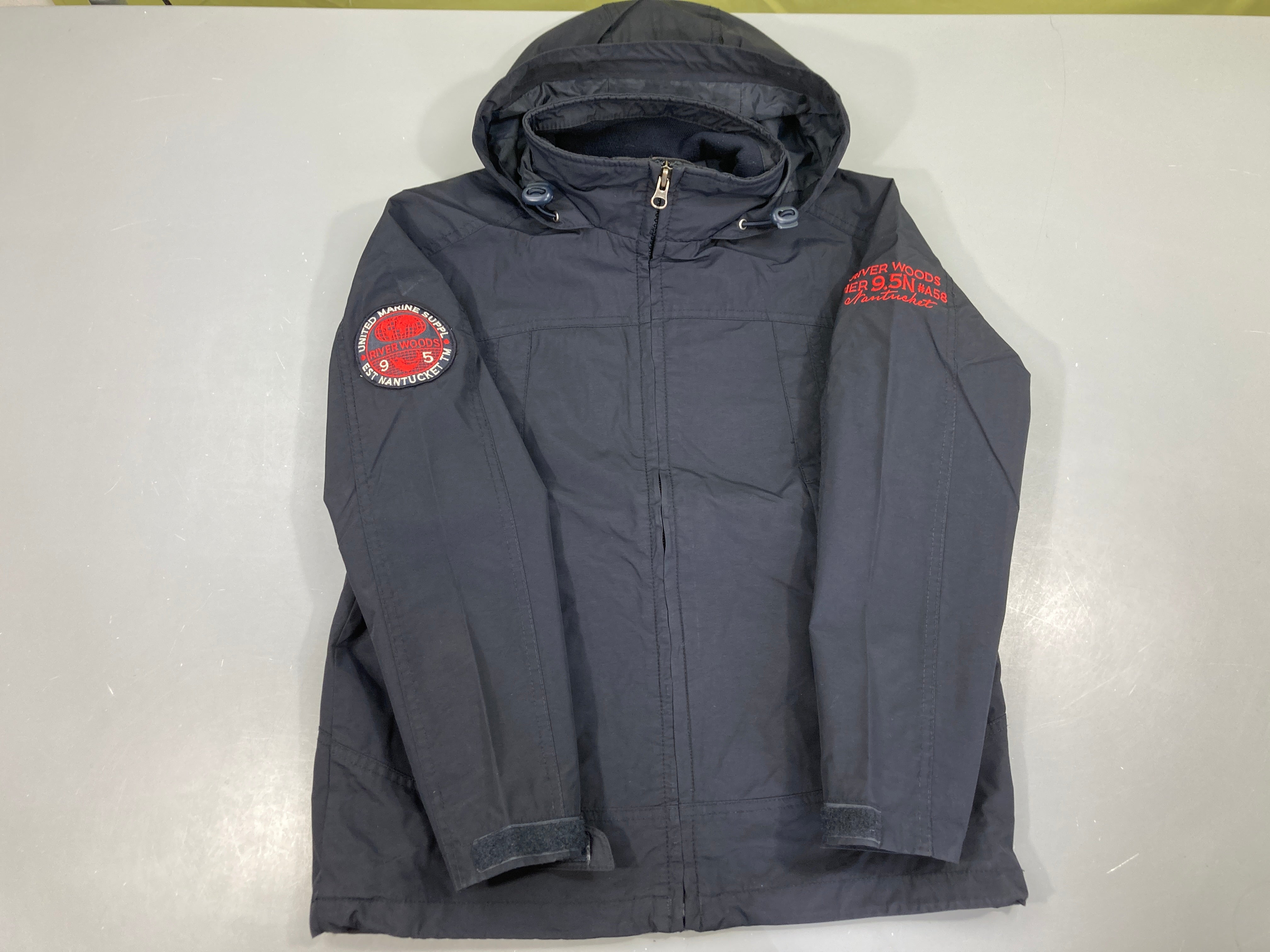 Veste bleu foncé à capuche