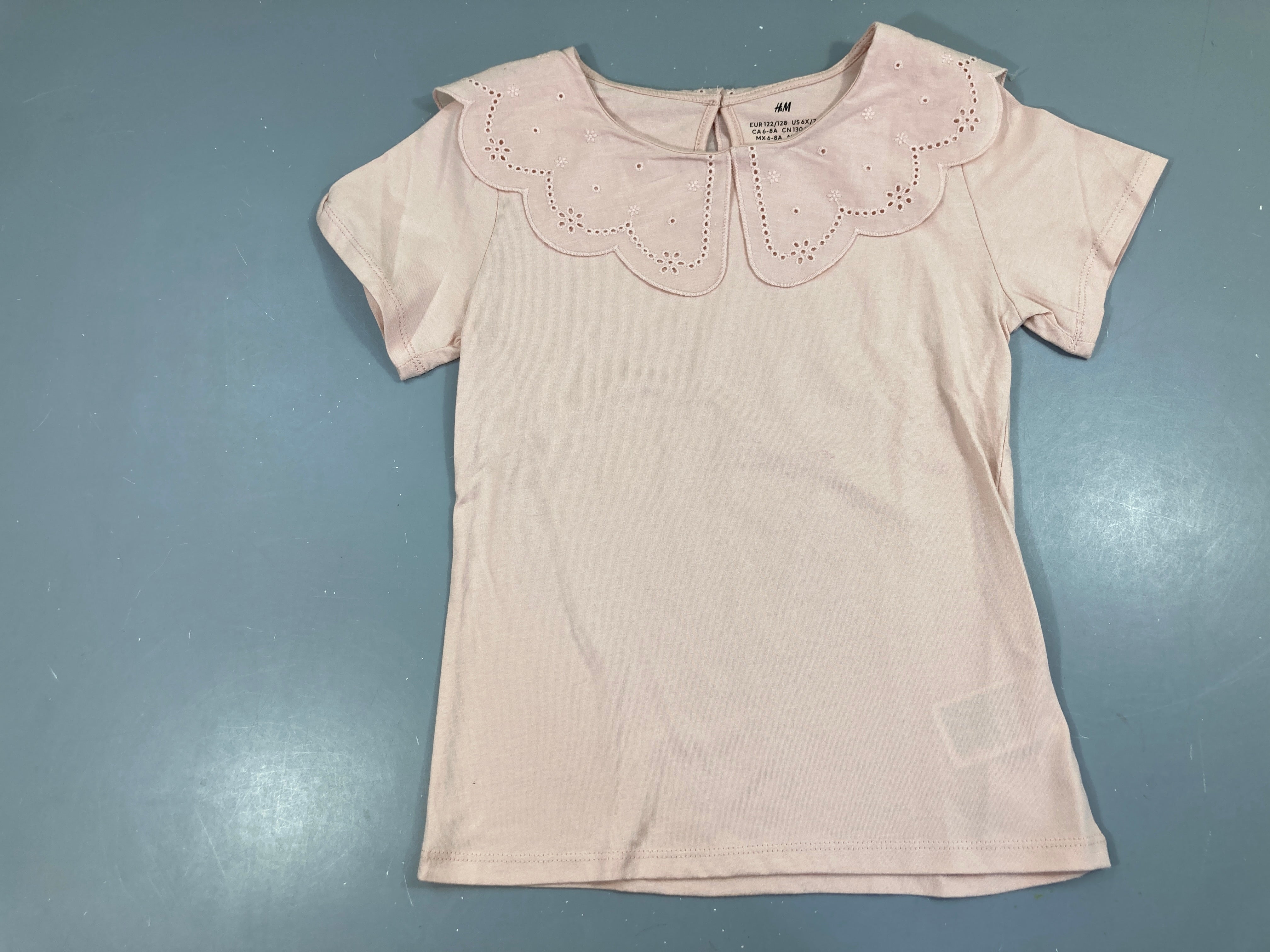 T-shirt m.c rose pâle col dentelle