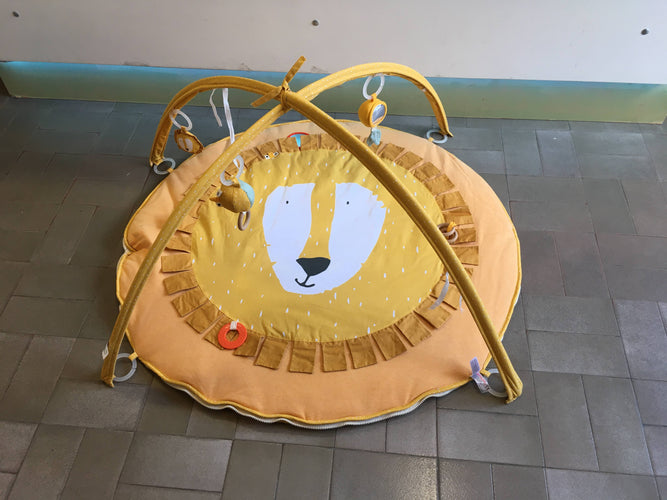 Tapis de jeu Trixie lion avec arche .  Fermeture de l'emballage en plastique cassée, moins cher chez Petit Kiwi