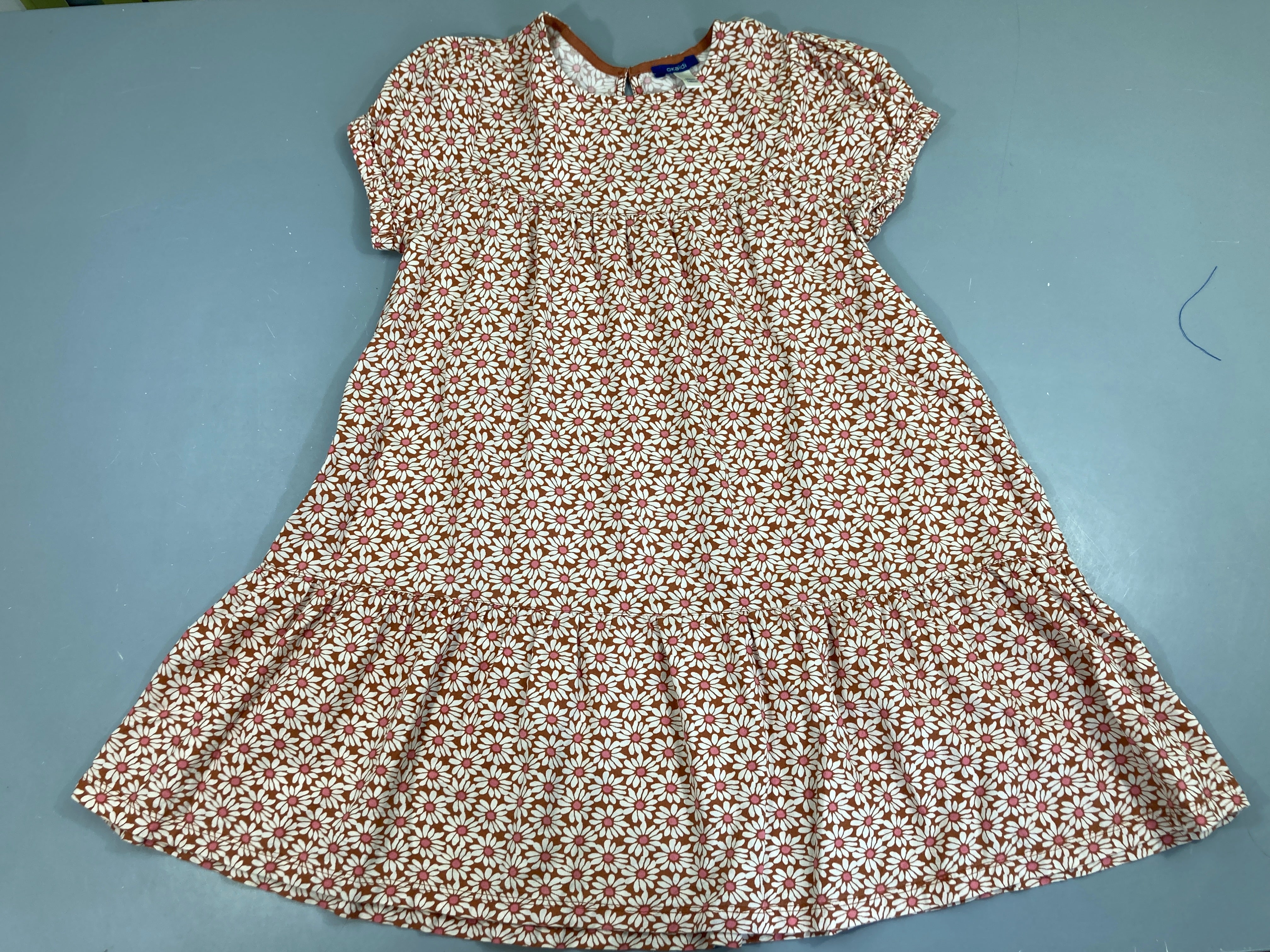 Robe m.c brune fleurie
