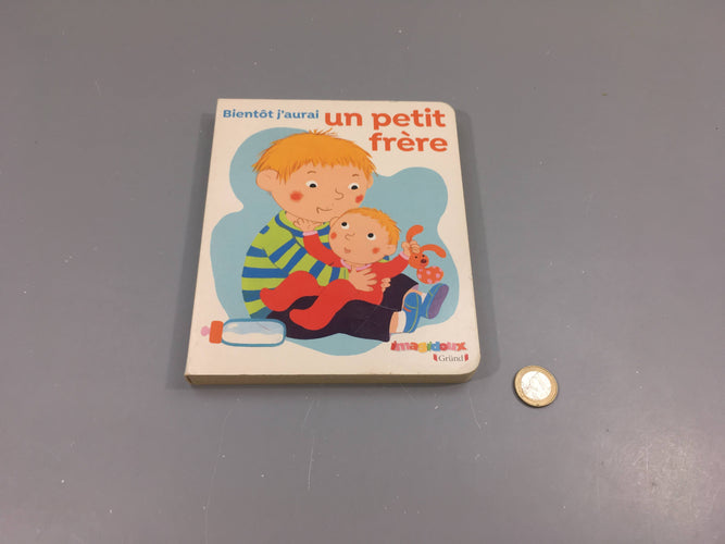 Bientôt j'aurai un petit frère, moins cher chez Petit Kiwi