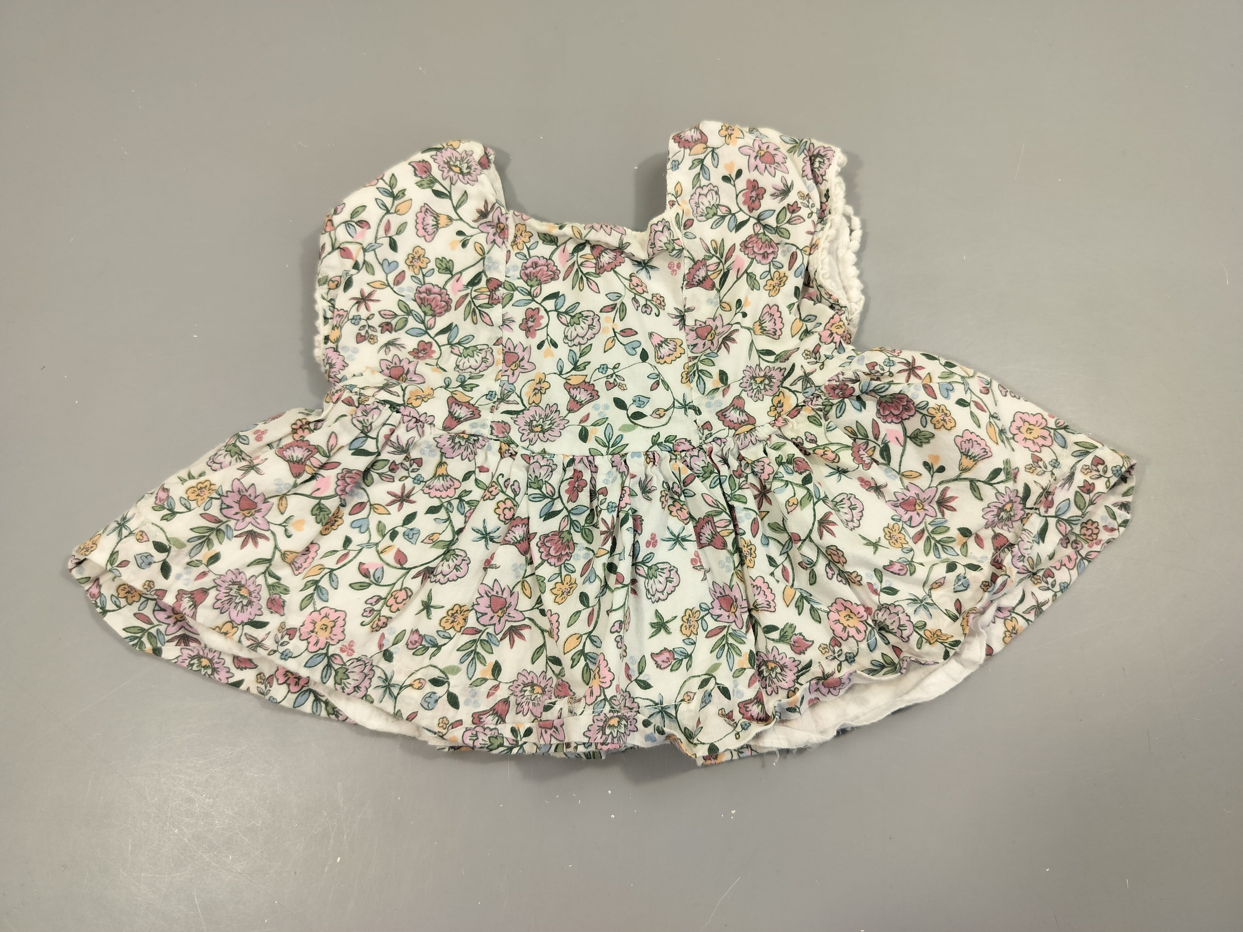 Blouse m.c blanc à fleurs roses  100% coton