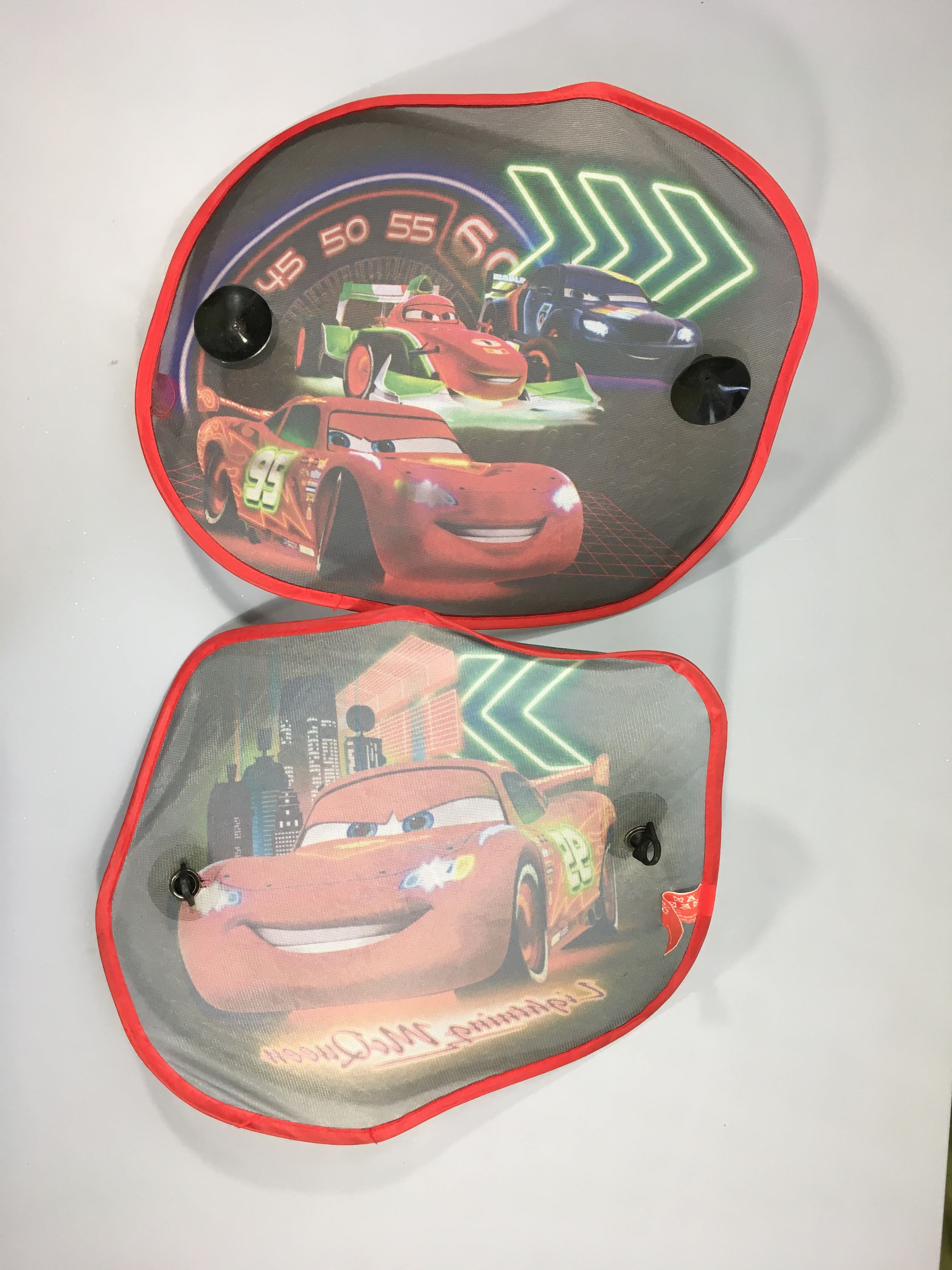 2 pare-soleil à ventouses Cars