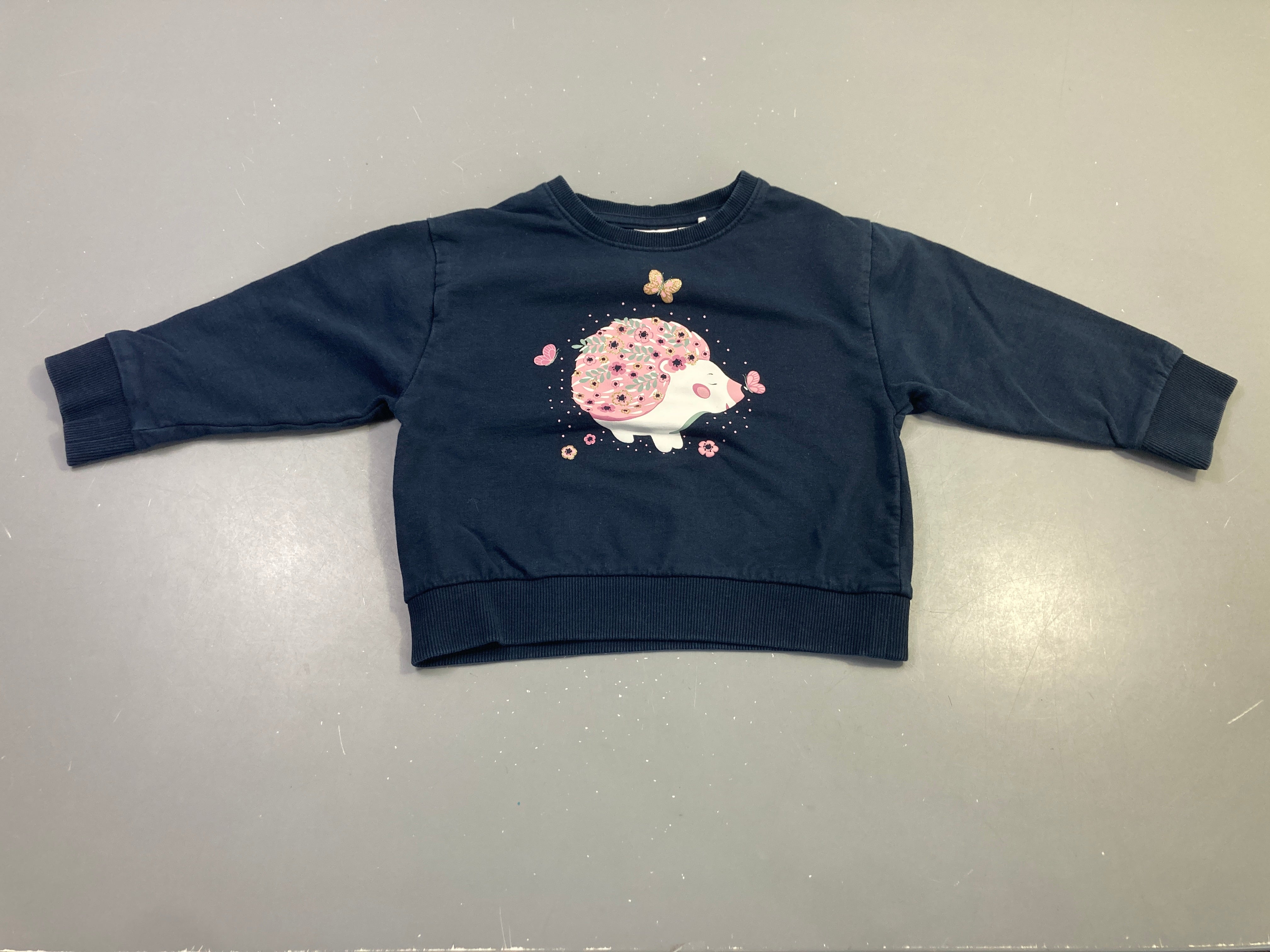 Sweat bleu marine hérisson fleurs