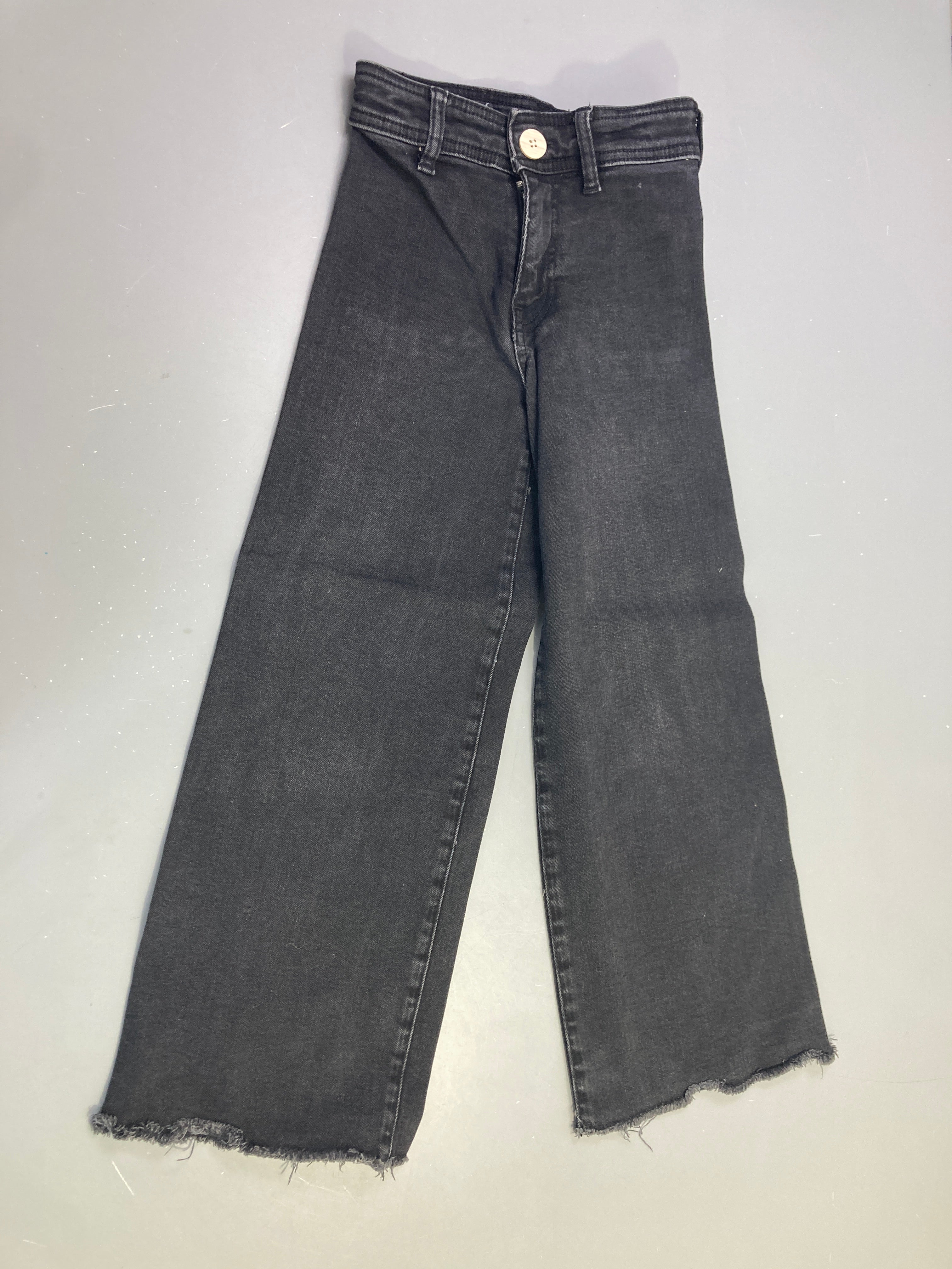 Pantalon large noir délavé, ourlet brut