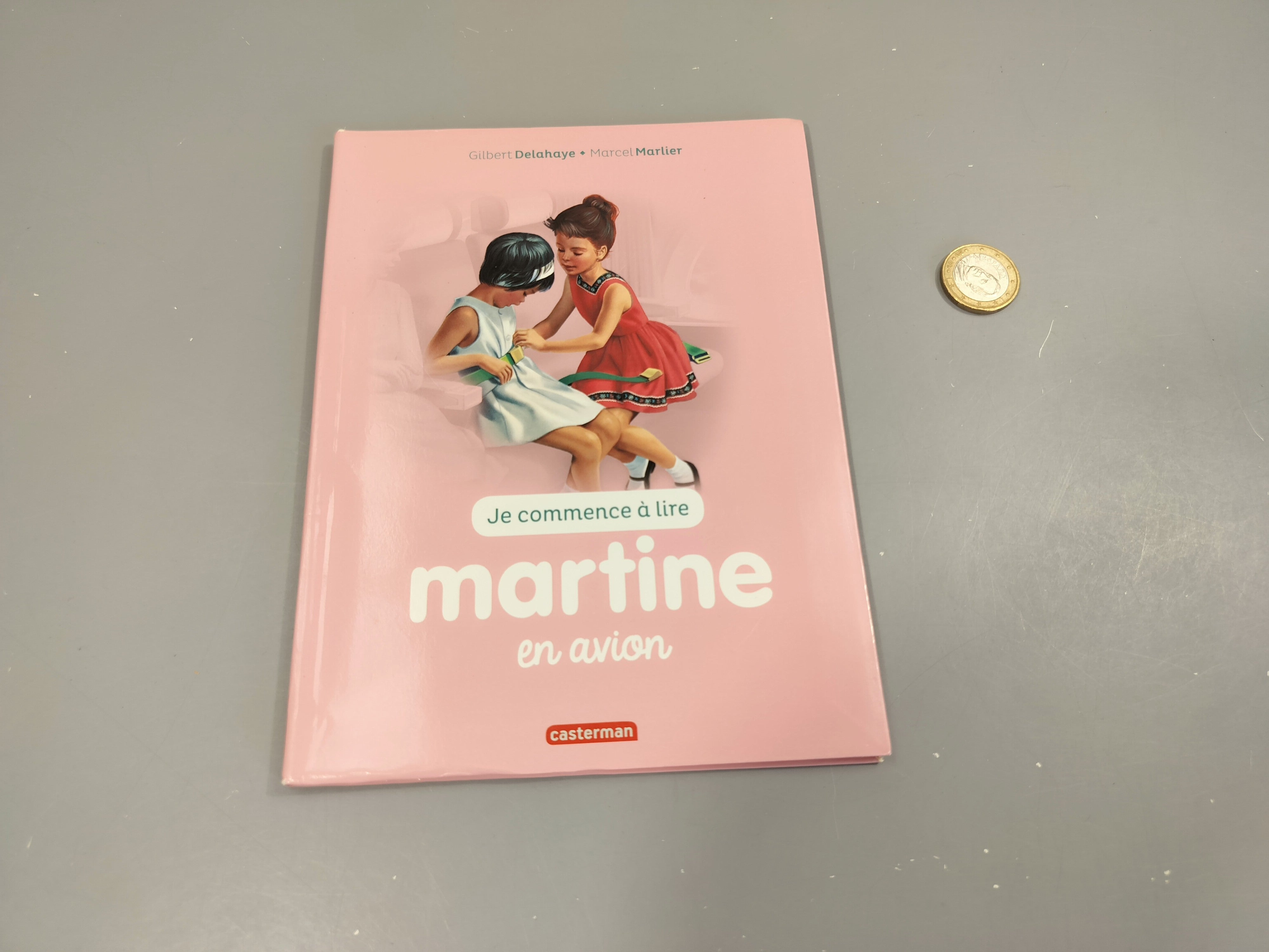 Martine en avion.