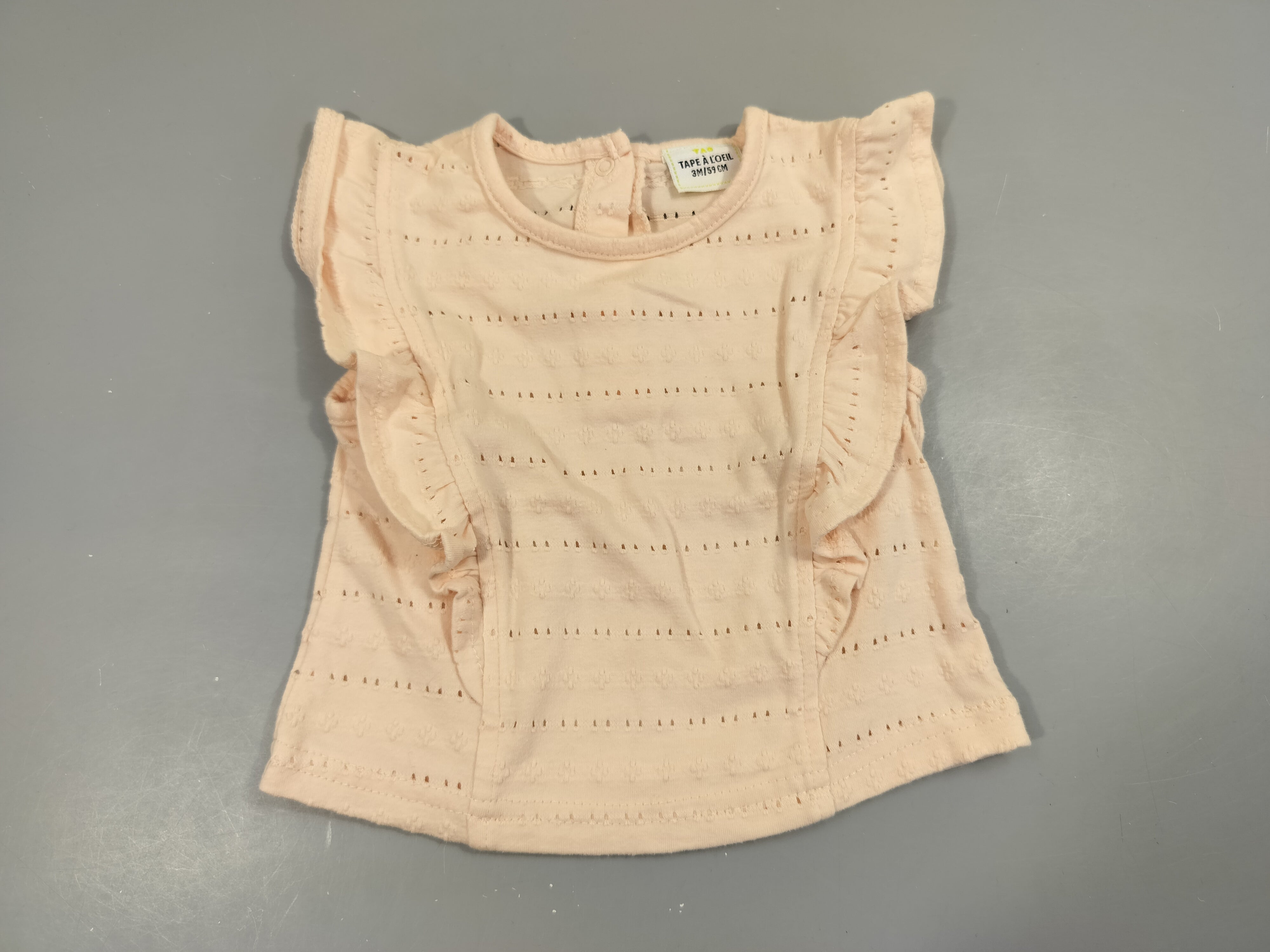 T-shirt m.c rose clair , volants sur le côté