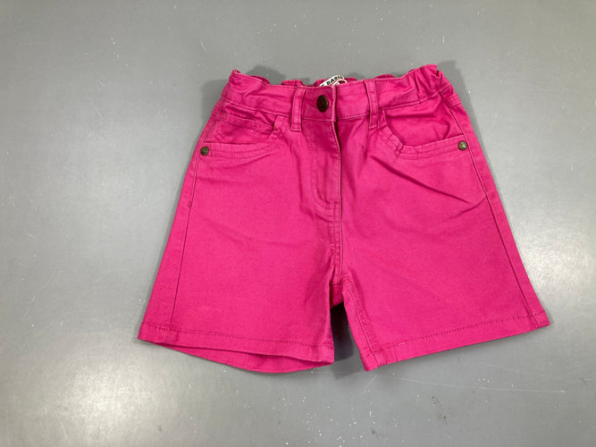 Short fuchsia, moins cher chez Petit Kiwi