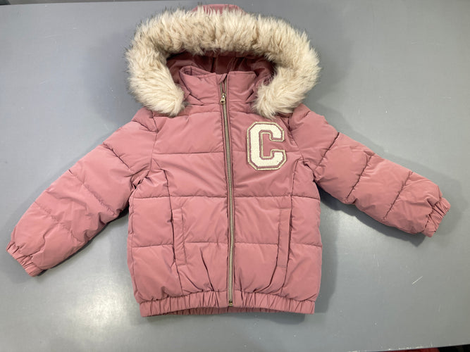 Doudoune déperlante vieux rose capuche fourrure écusson C, moins cher chez Petit Kiwi