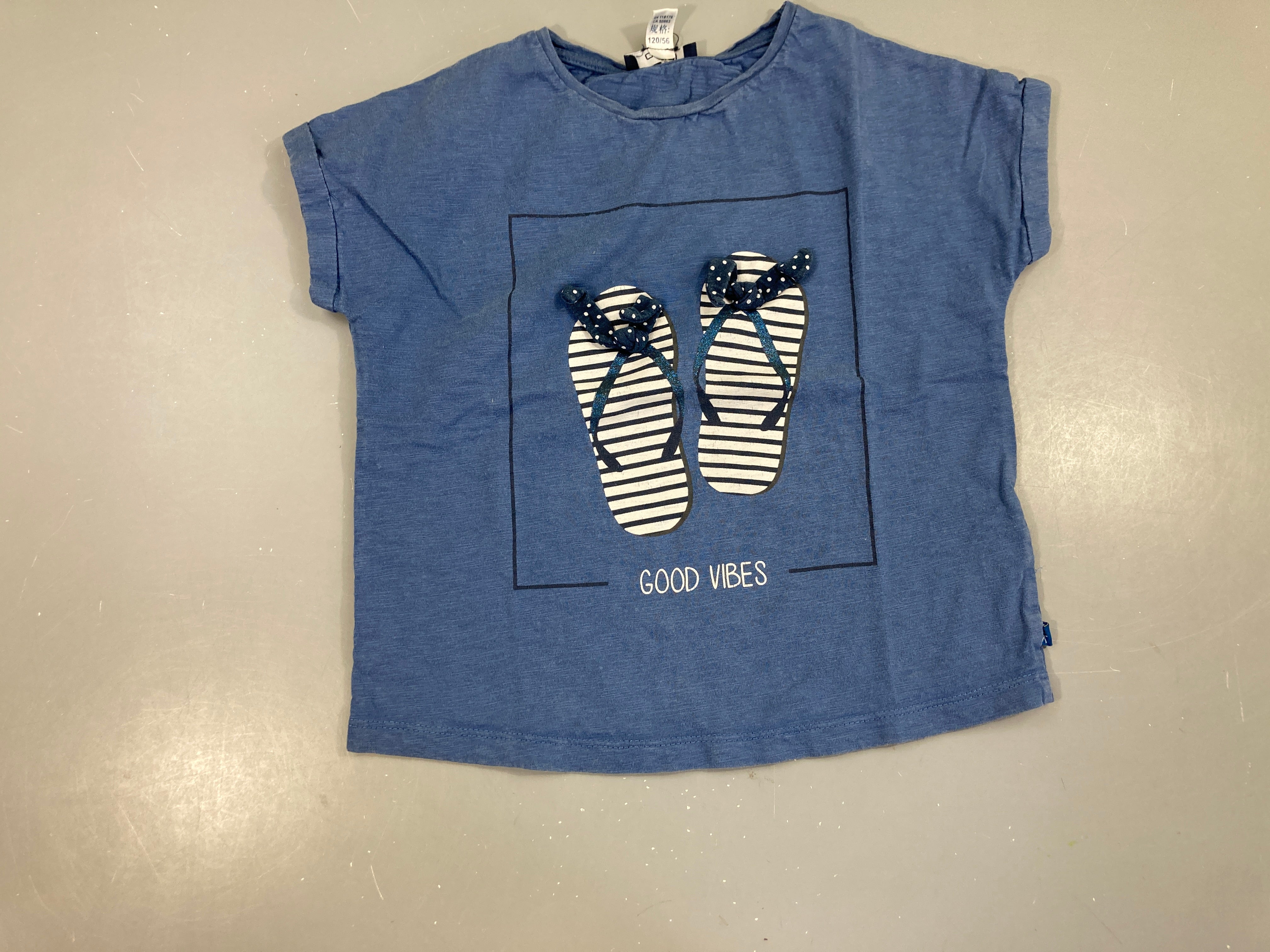 T-shirt m.c bleu flammé tongs noeuds